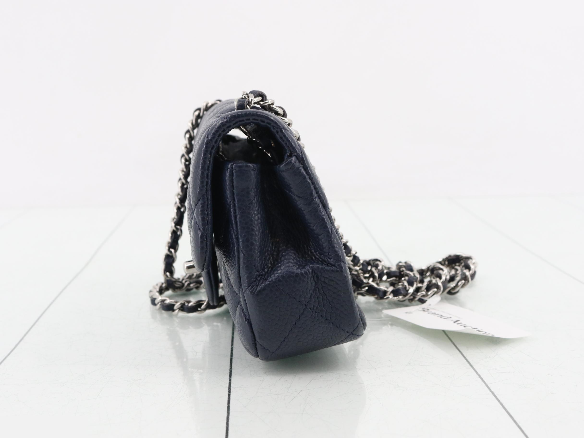 Matelassé 17 Caviar Skin Chain Shoulder Bag — view 3