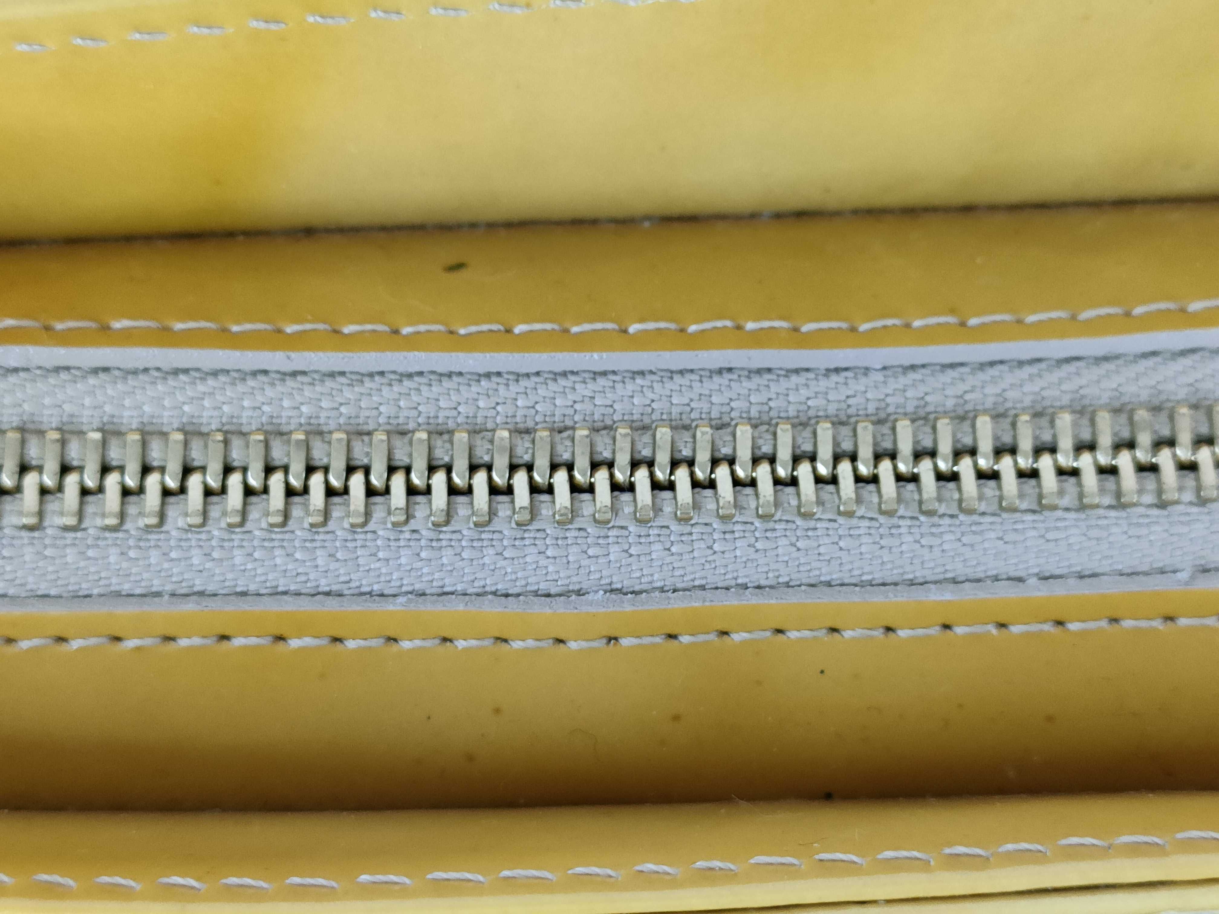 Vernis Houston Shoulder Bag — view 6