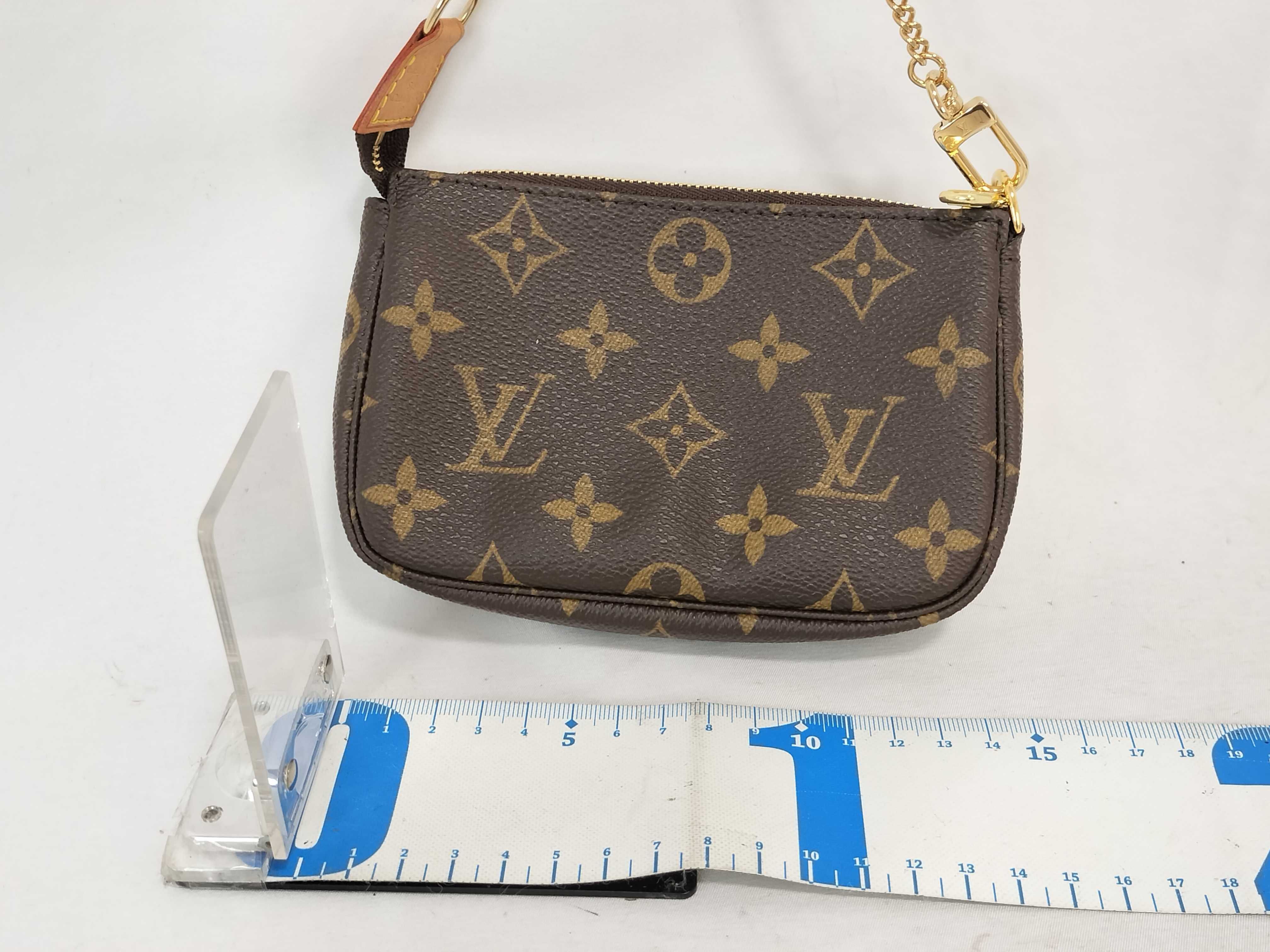 Monogram Mini Pochette Accessoires M58009 Handbag — view 2