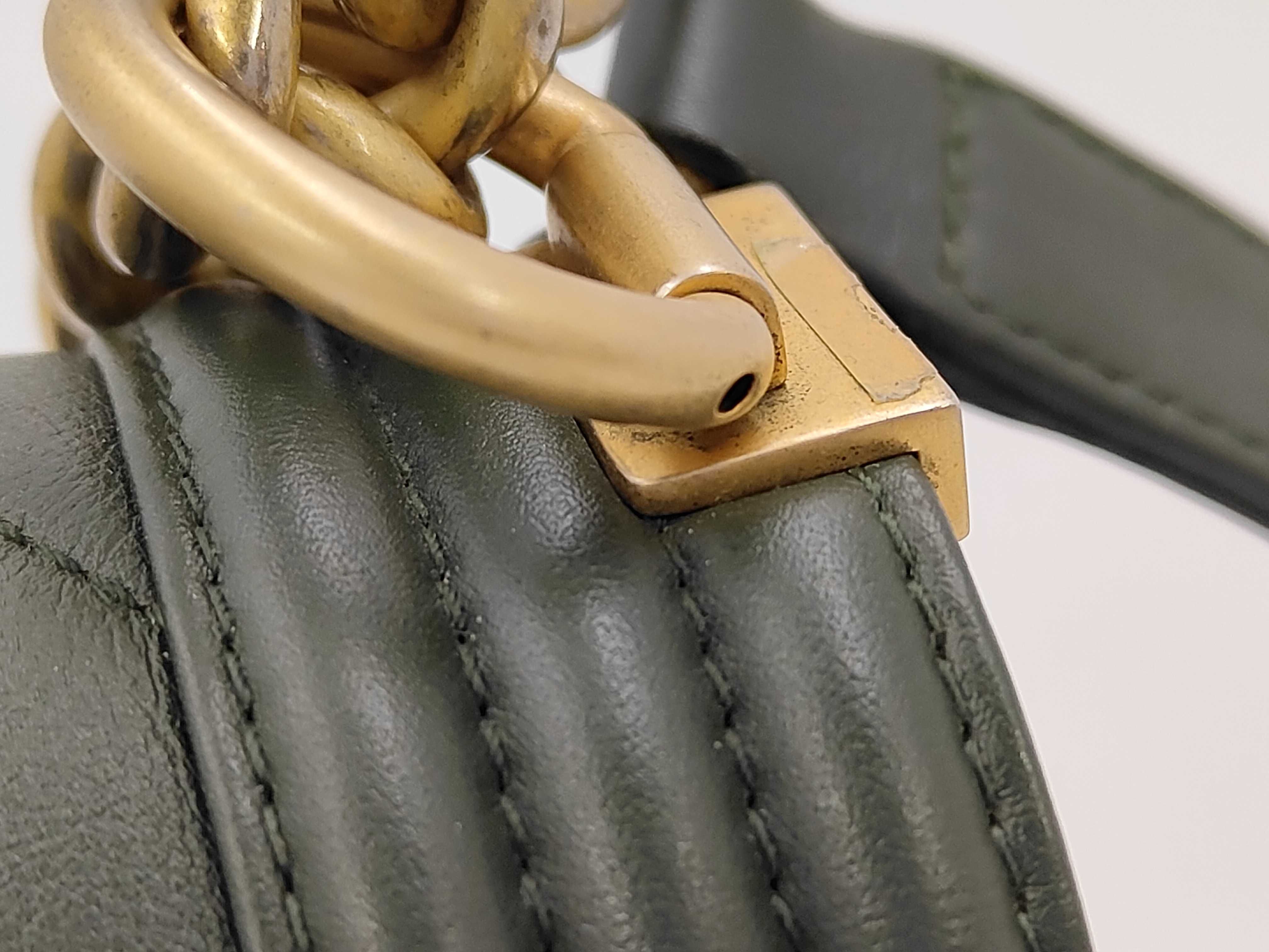 Boy Chanel 25 Chevron V-stitch Chain Shoulder Bag, Lambskin, Green, Gold Hardware. — view 3