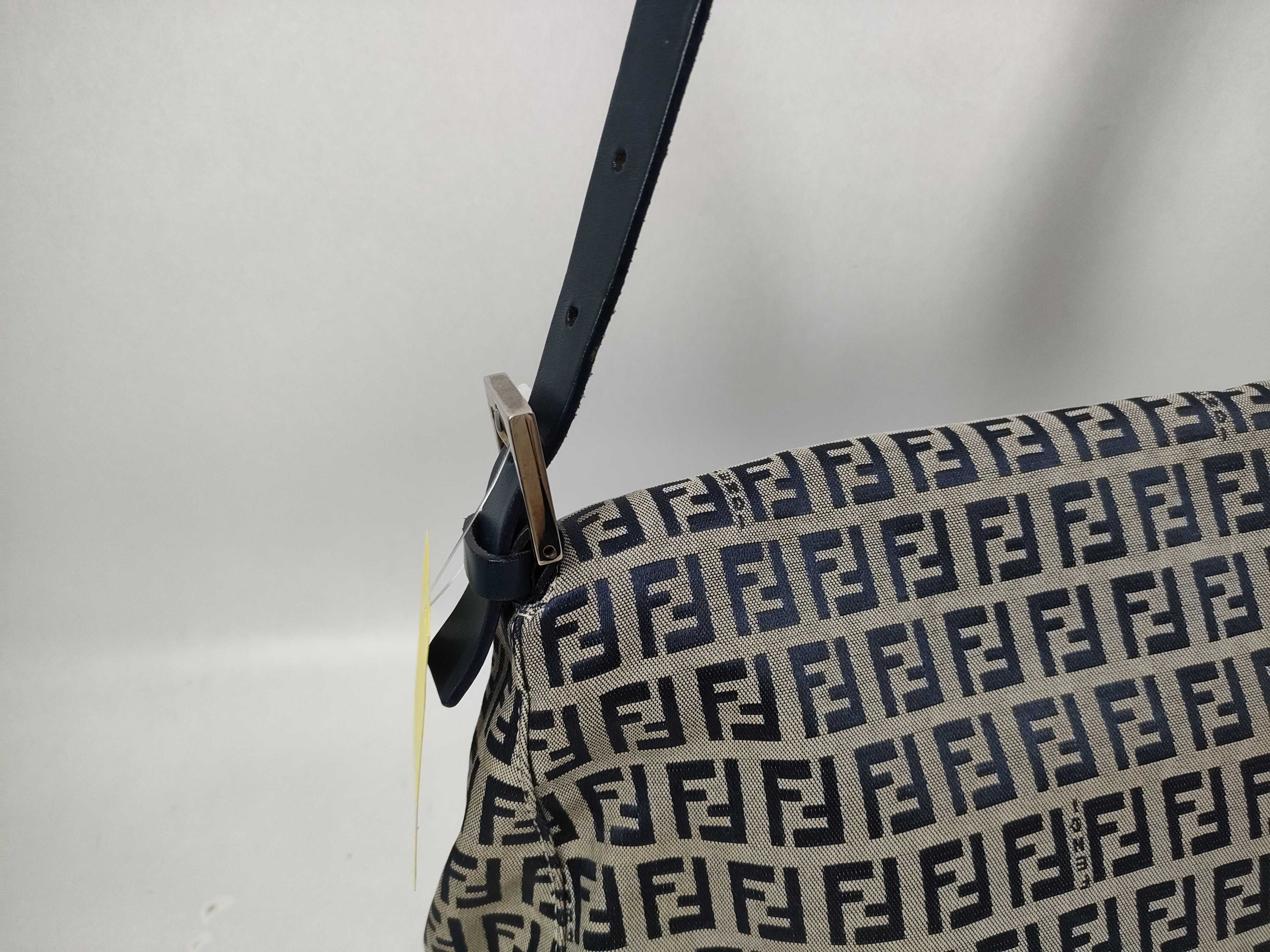 Mamma One Shoulder Bag (Shoulder Bag) — view 3