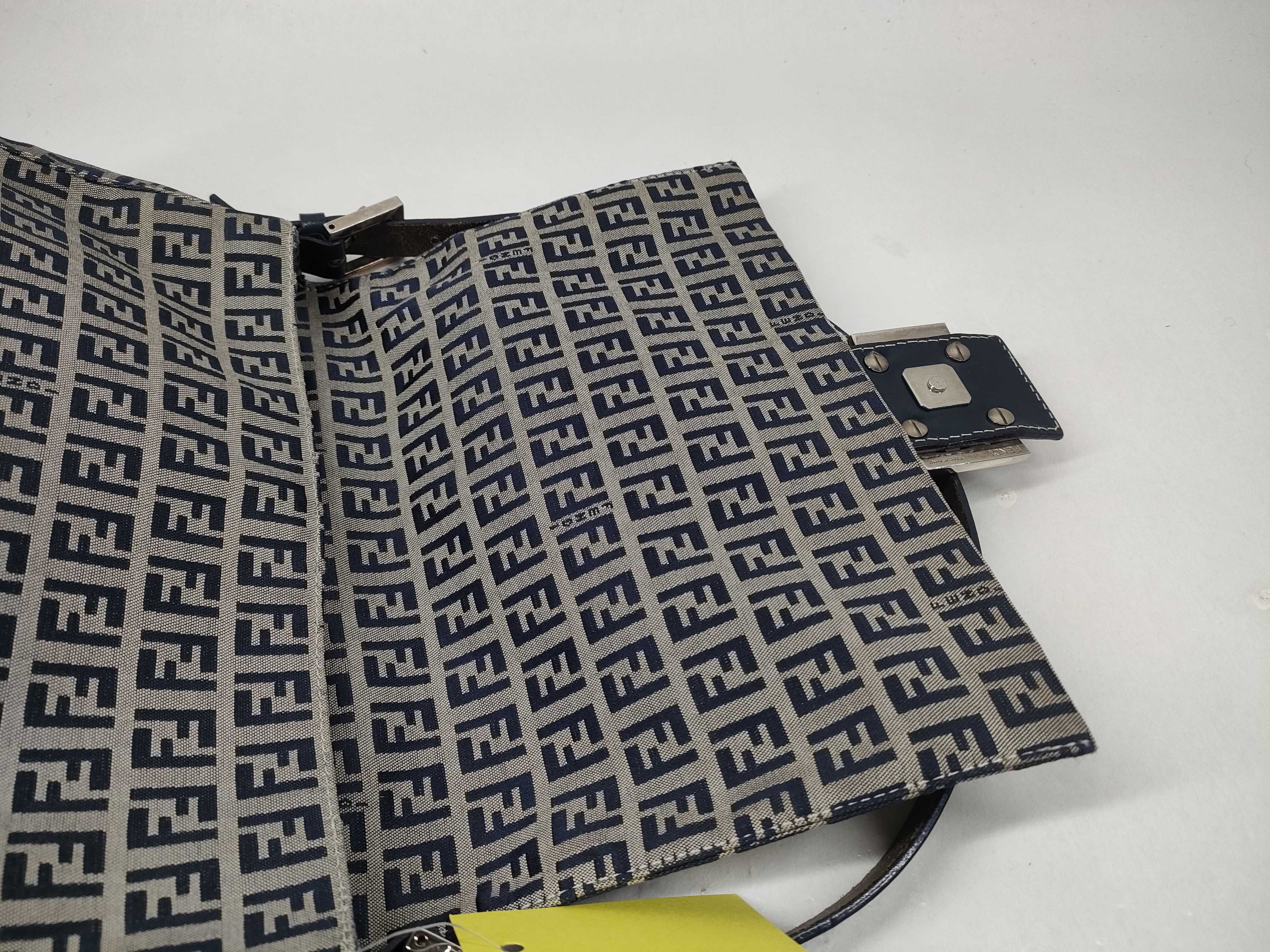 Mamma One Shoulder Bag (Shoulder Bag) — view 8
