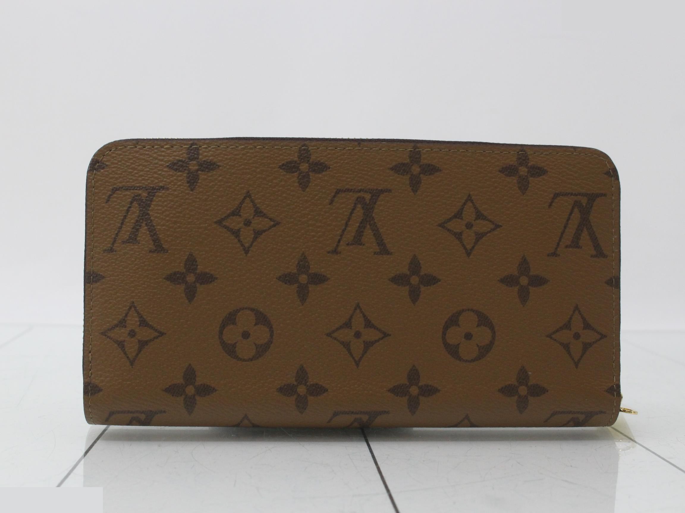 Zippy Wallet M82444, Unused, Retail Price ¥122,100 — view 2