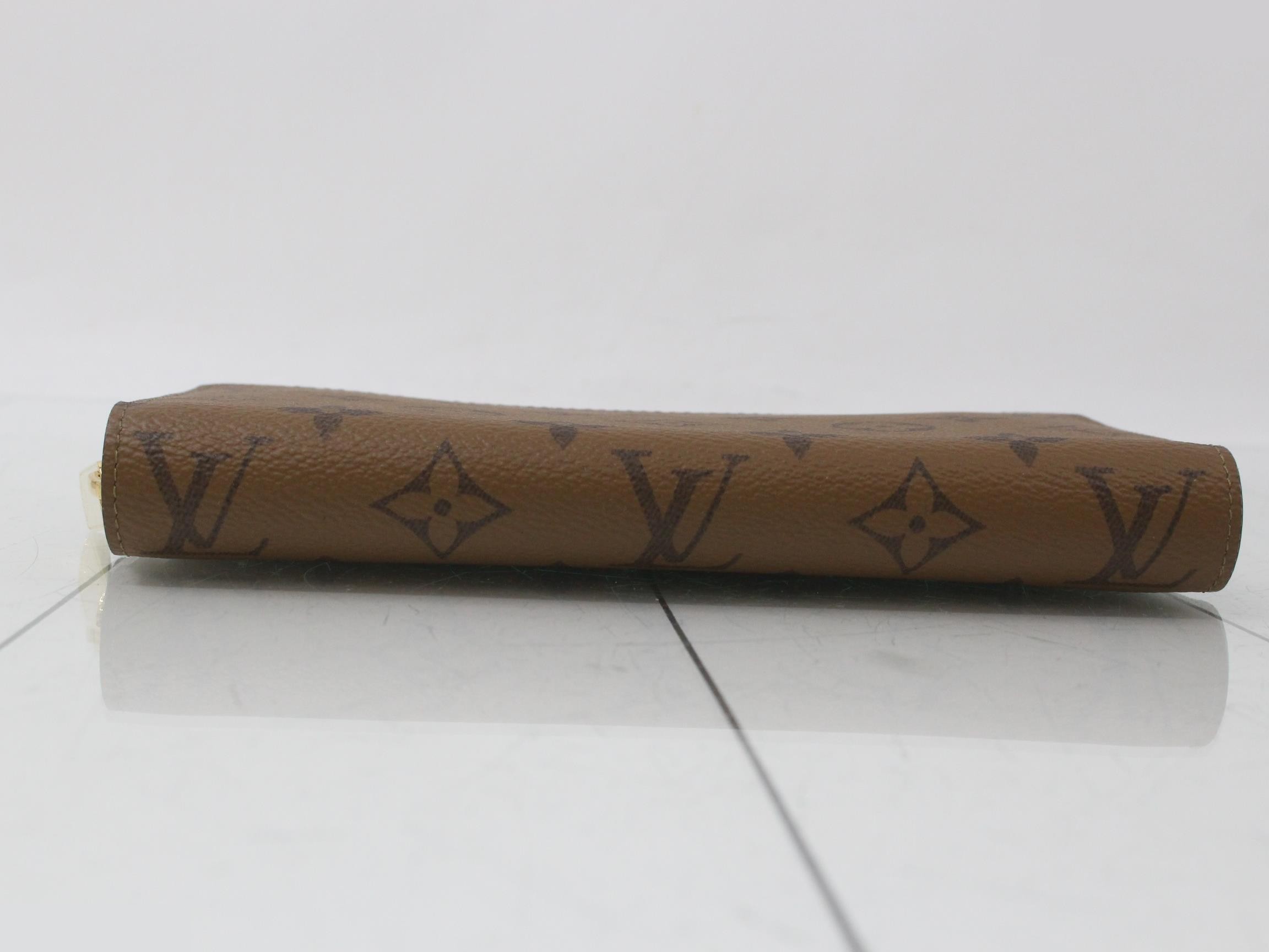 Zippy Wallet M82444, Unused, Retail Price ¥122,100 — view 3