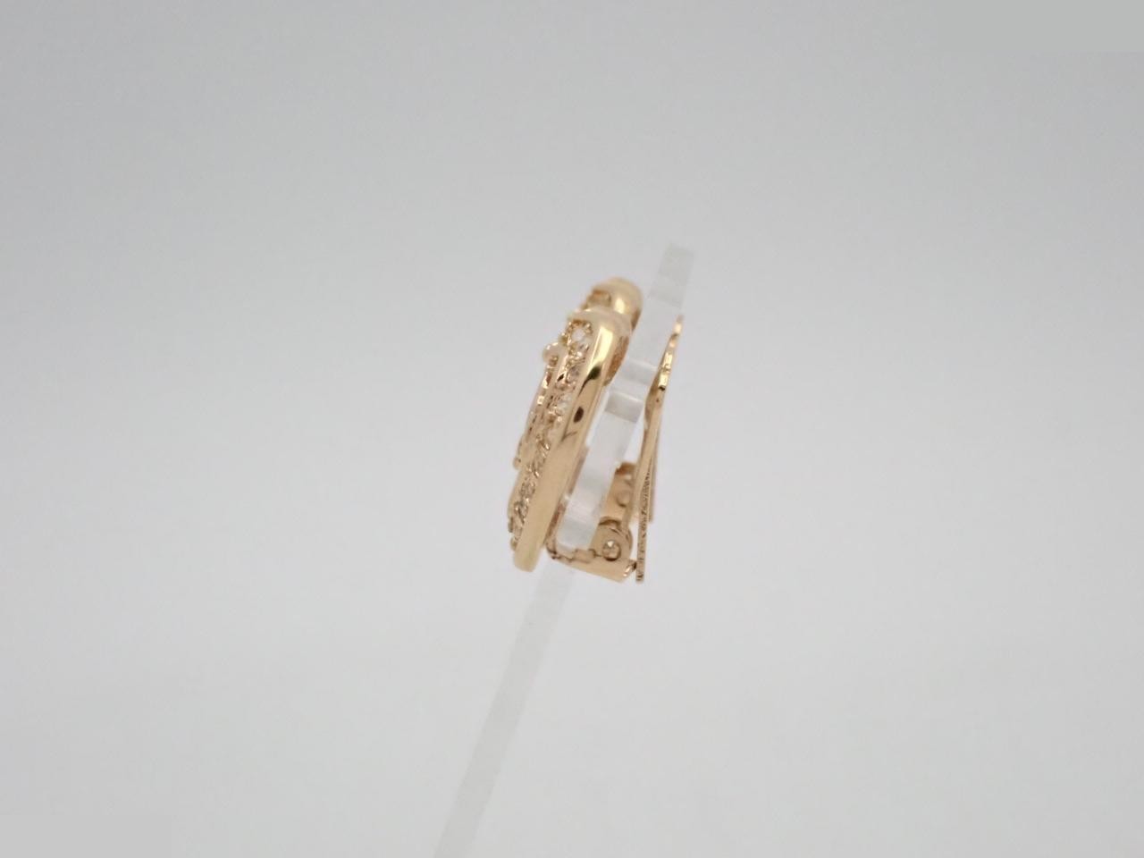 Gold earrings — view 3