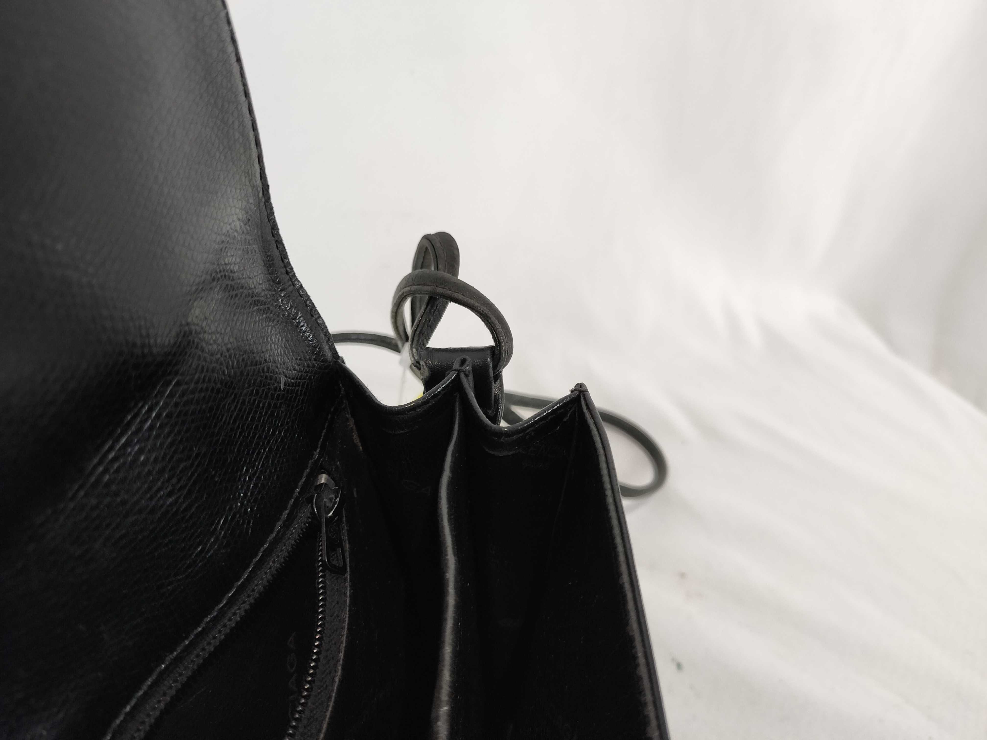 BB logo shoulder bag — view 13