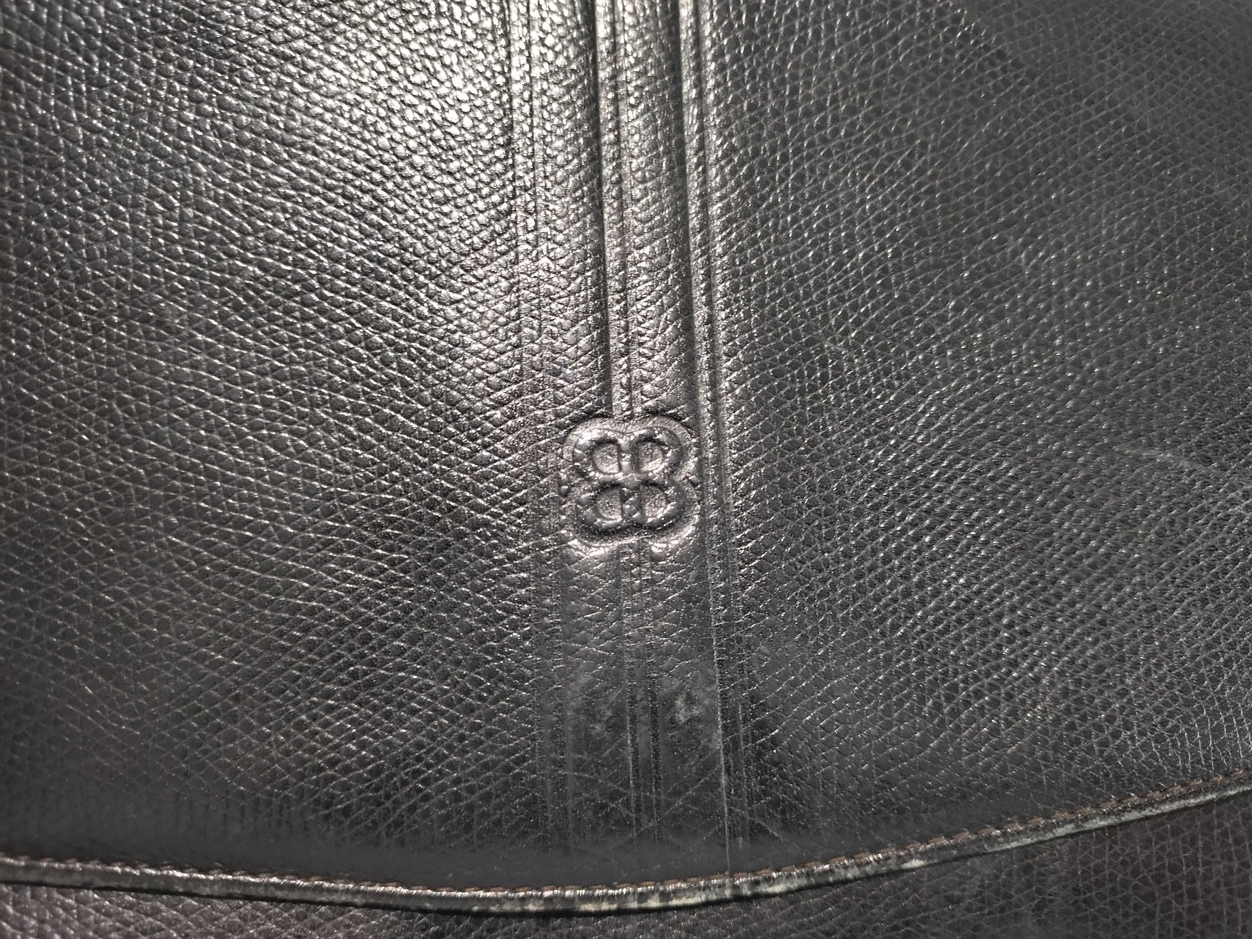 BB logo shoulder bag — view 8