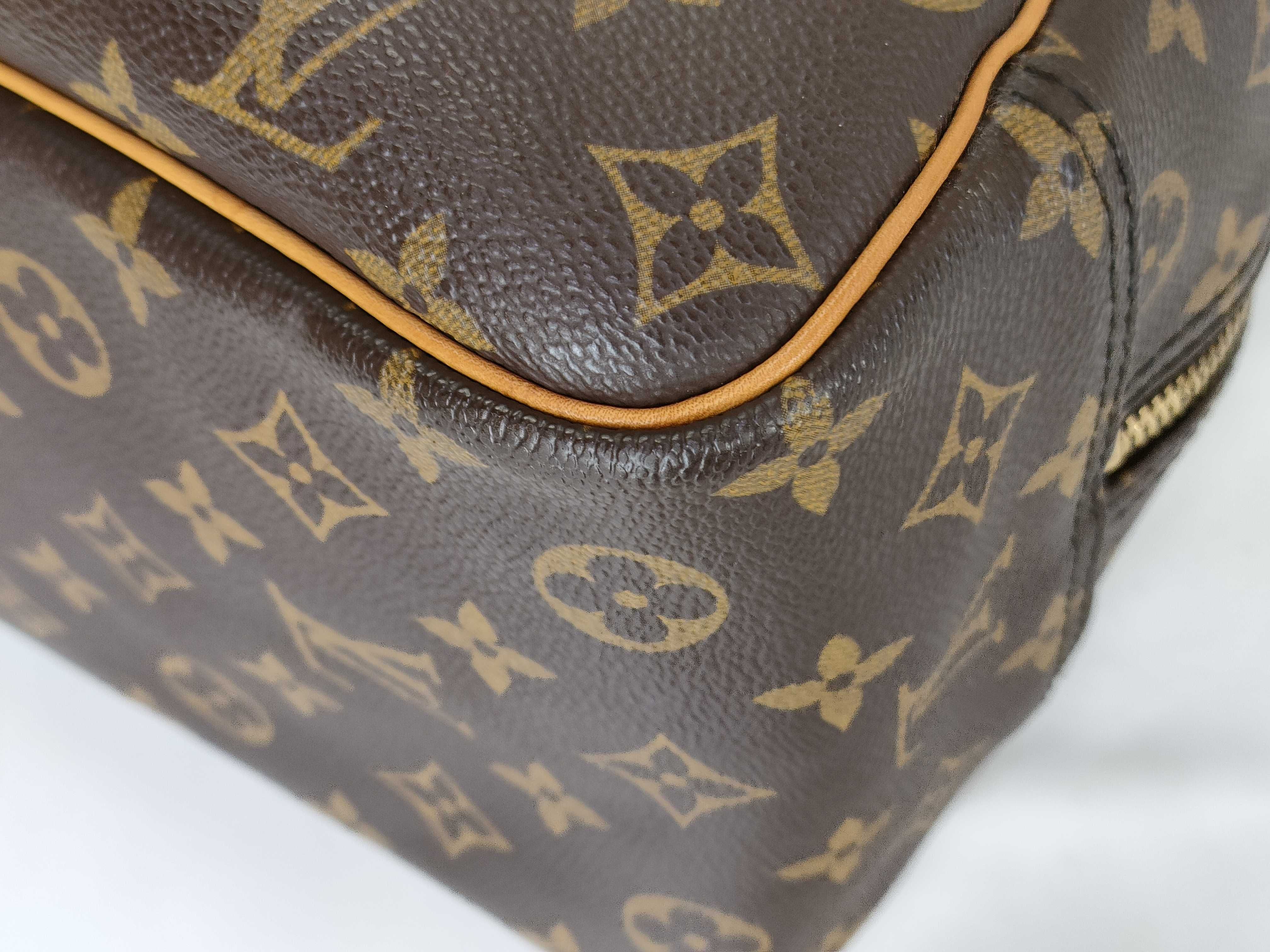 Monogram Louis Vuitton Deauville Handbag — view 7