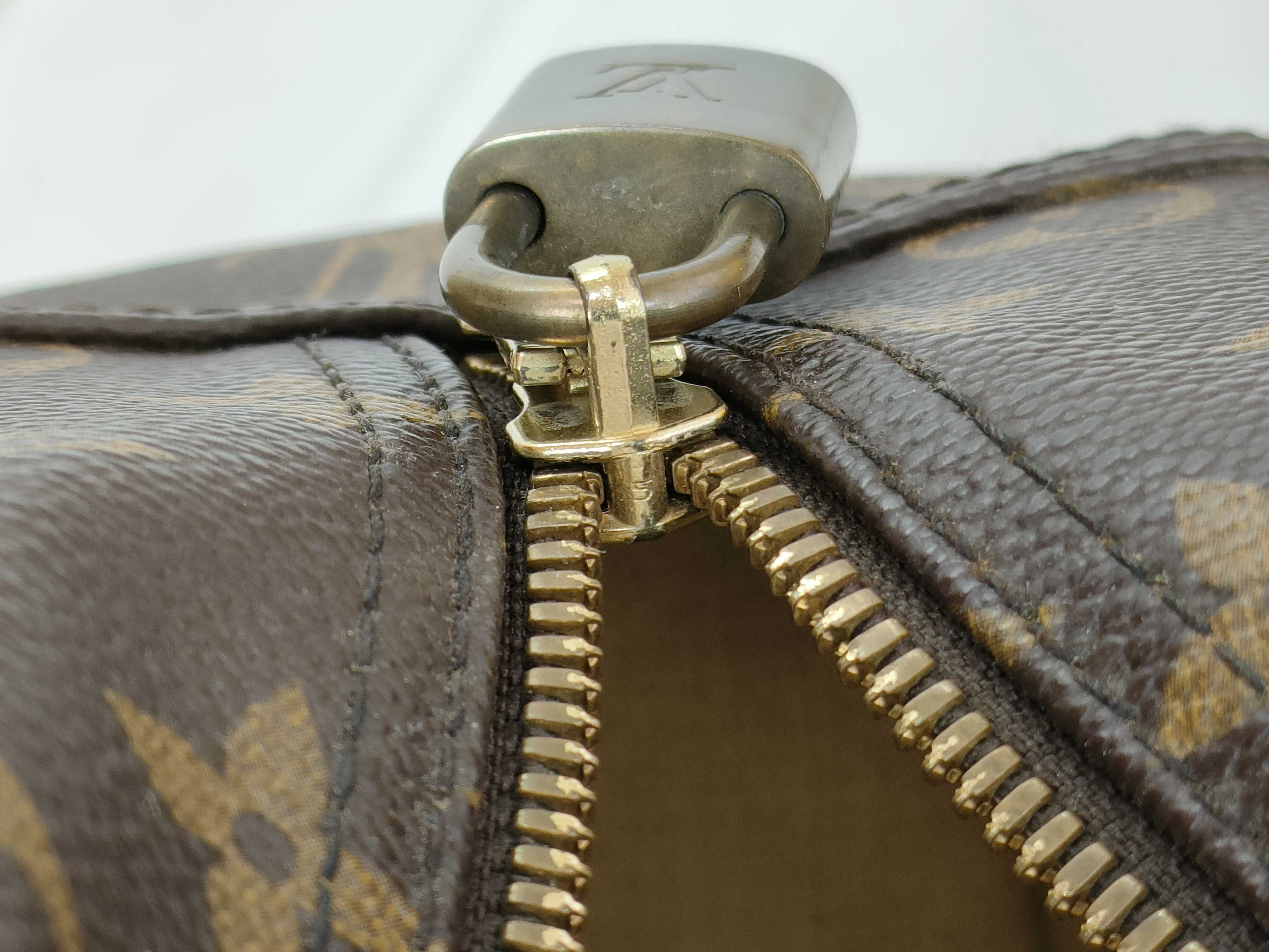 Monogram Louis Vuitton Deauville Handbag — view 9