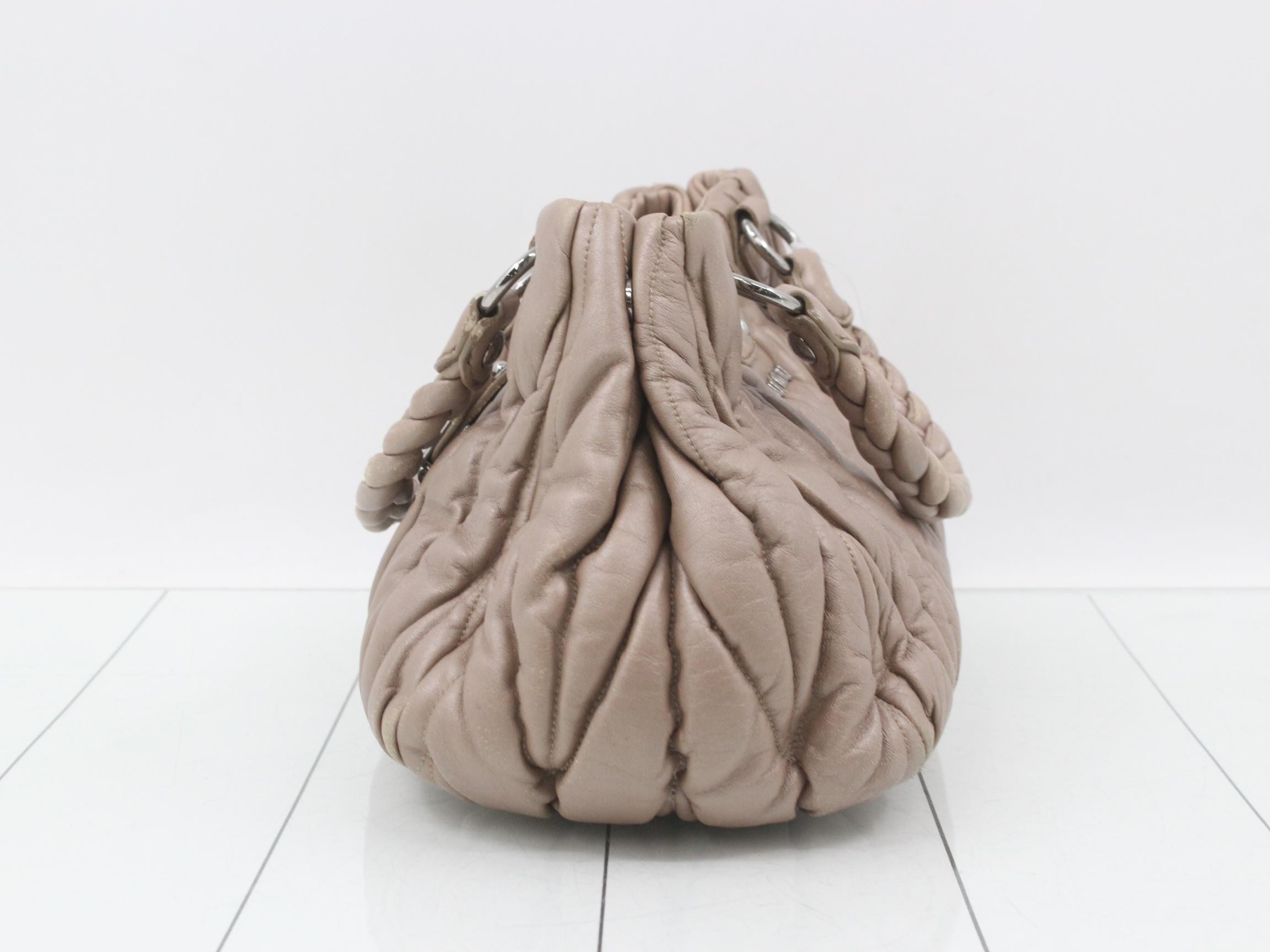 Matelassé (bag) - handbag — view 3