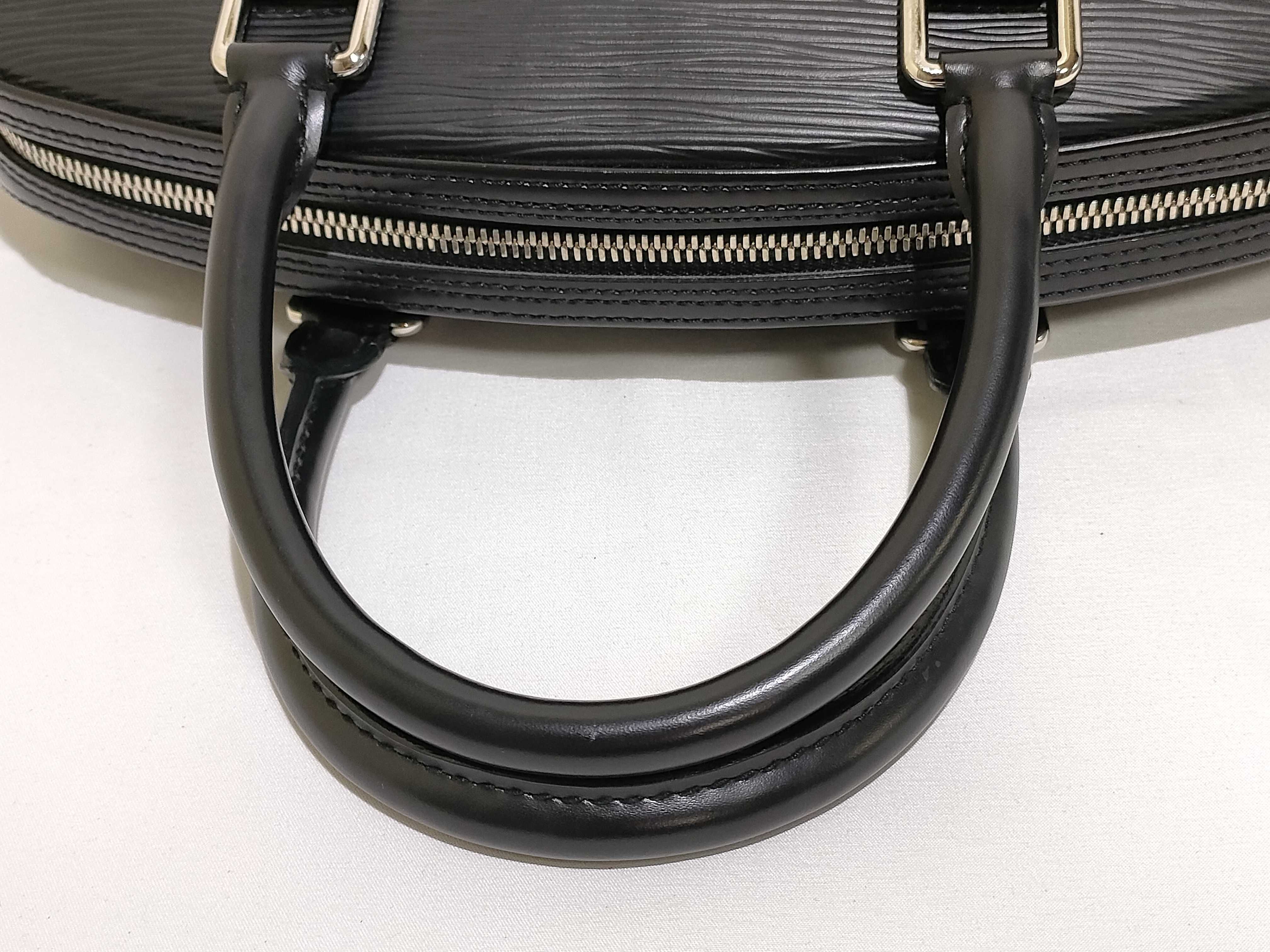 Epi Leather Jasmine M52782 TH1015 Black Handbag — view 3