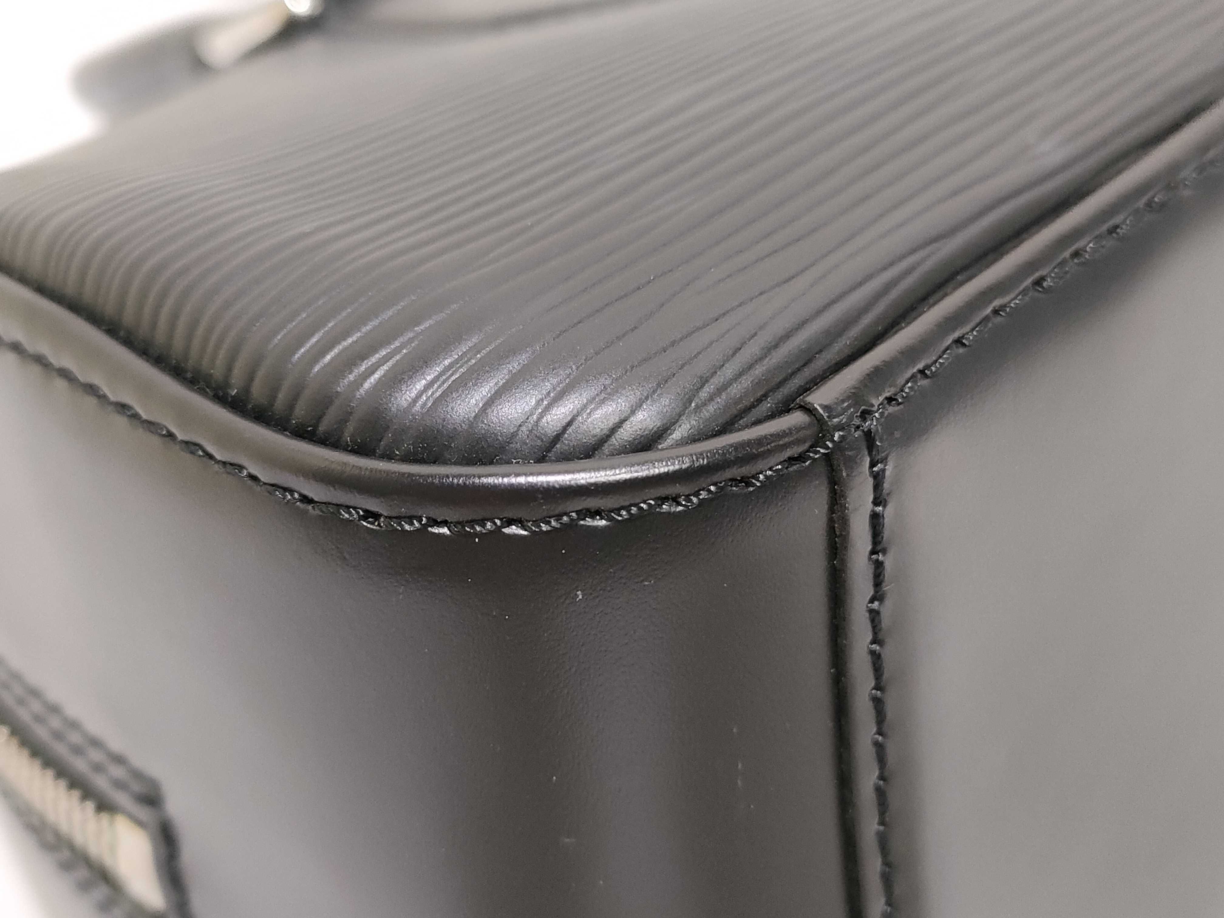 Epi Leather Jasmine M52782 TH1015 Black Handbag — view 6