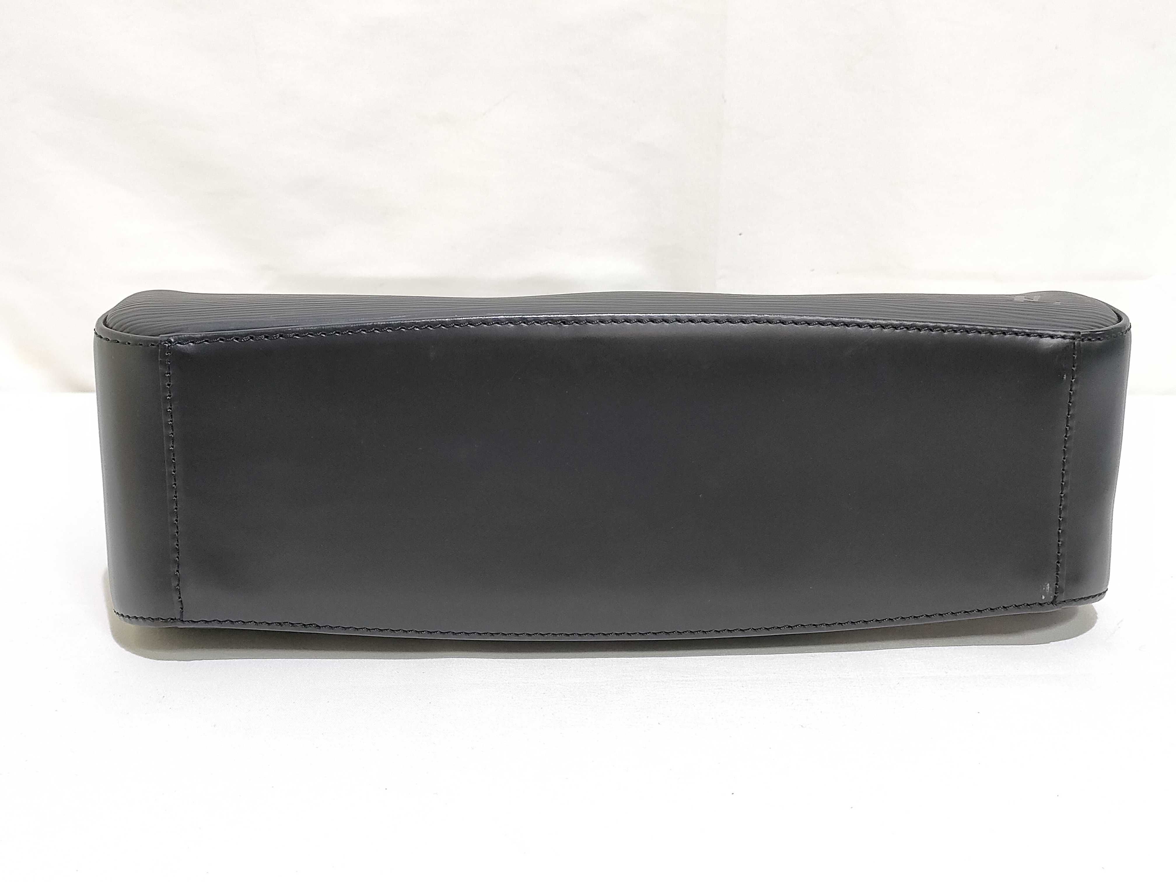 Epi Leather Jasmine M52782 TH1015 Black Handbag — view 7