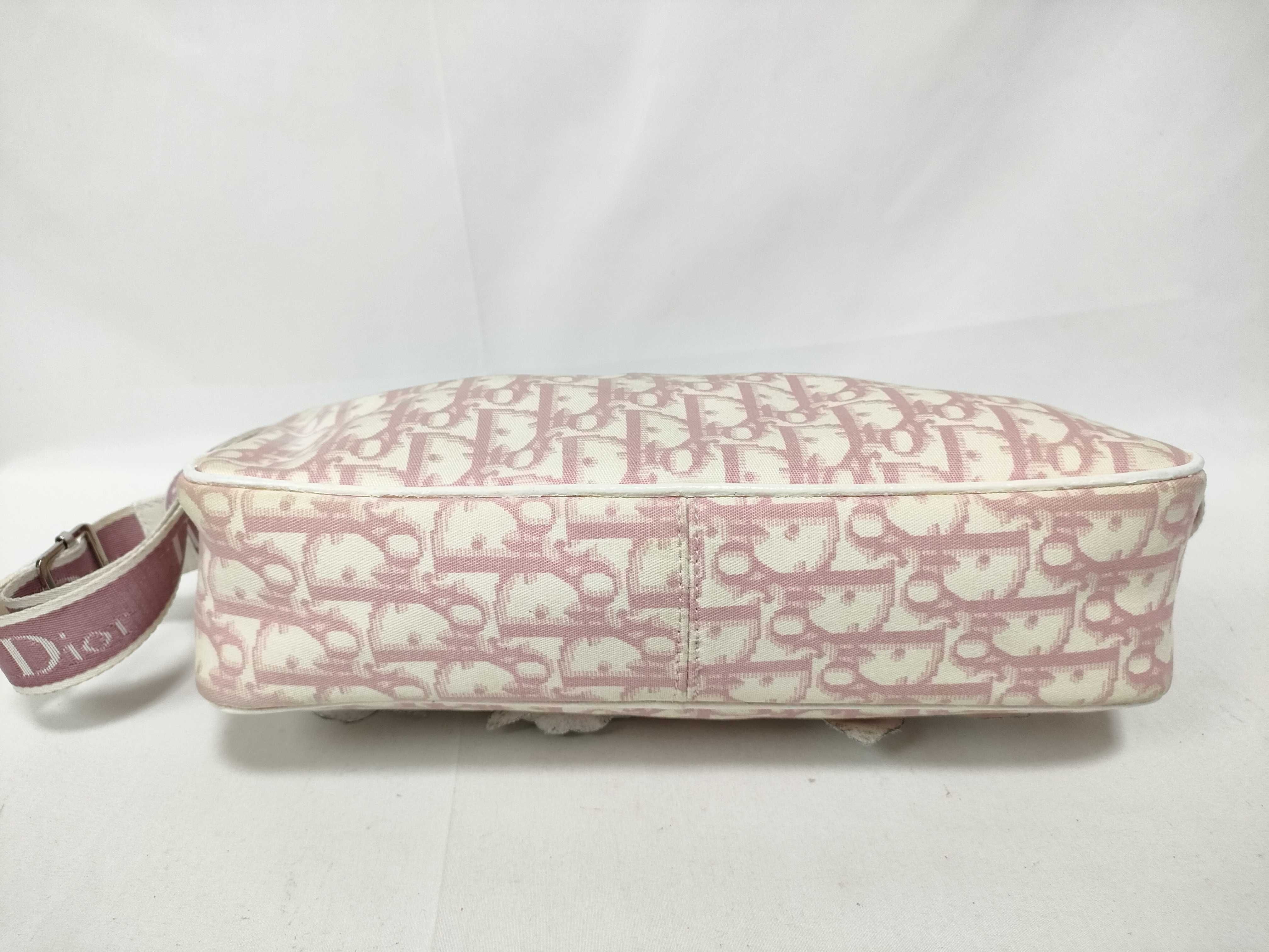 Trotter Christian Trotter No.1 Flower Pearl Rhinestone Shoulder Bag Pink — view 3