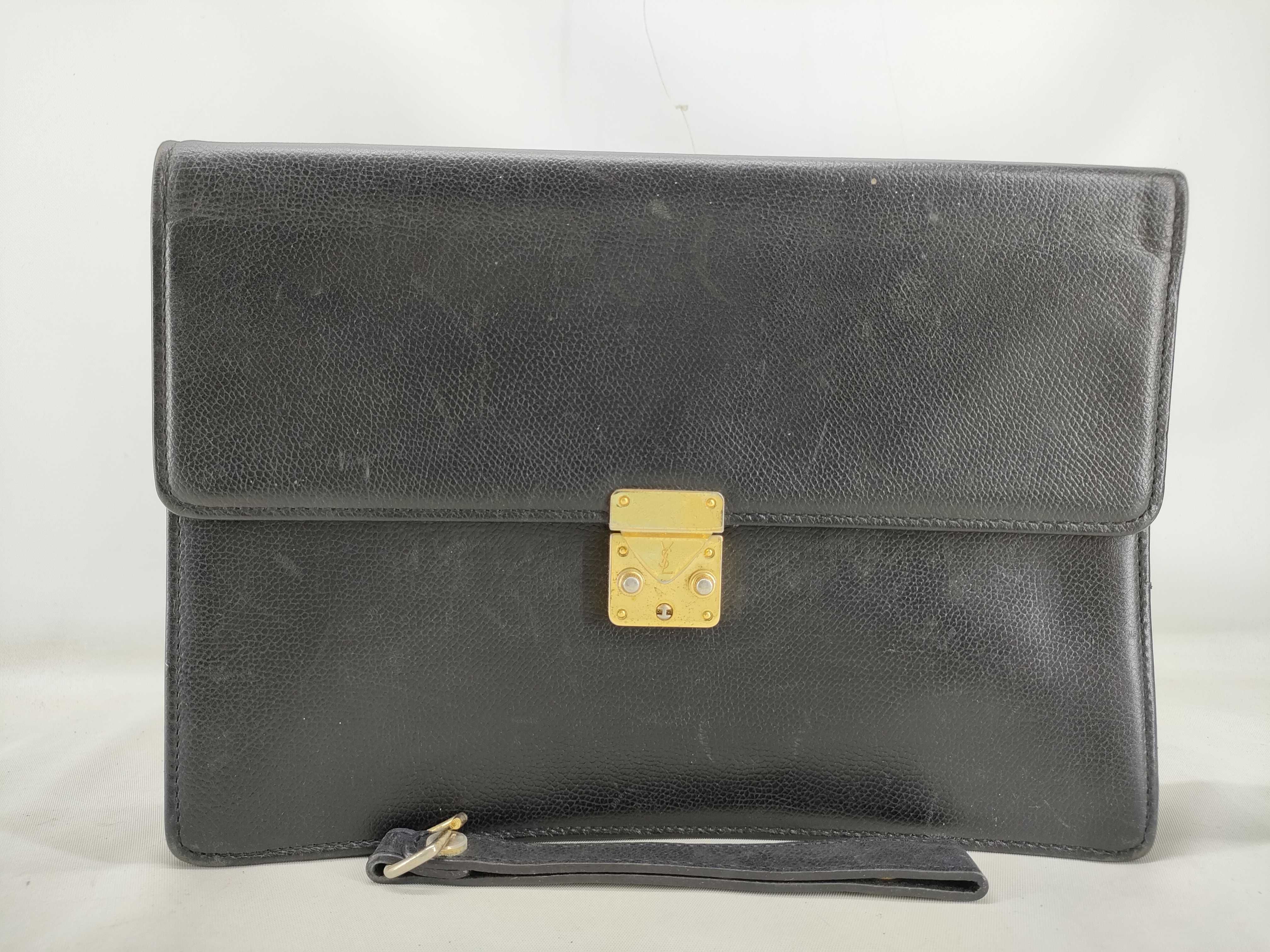clutch bag