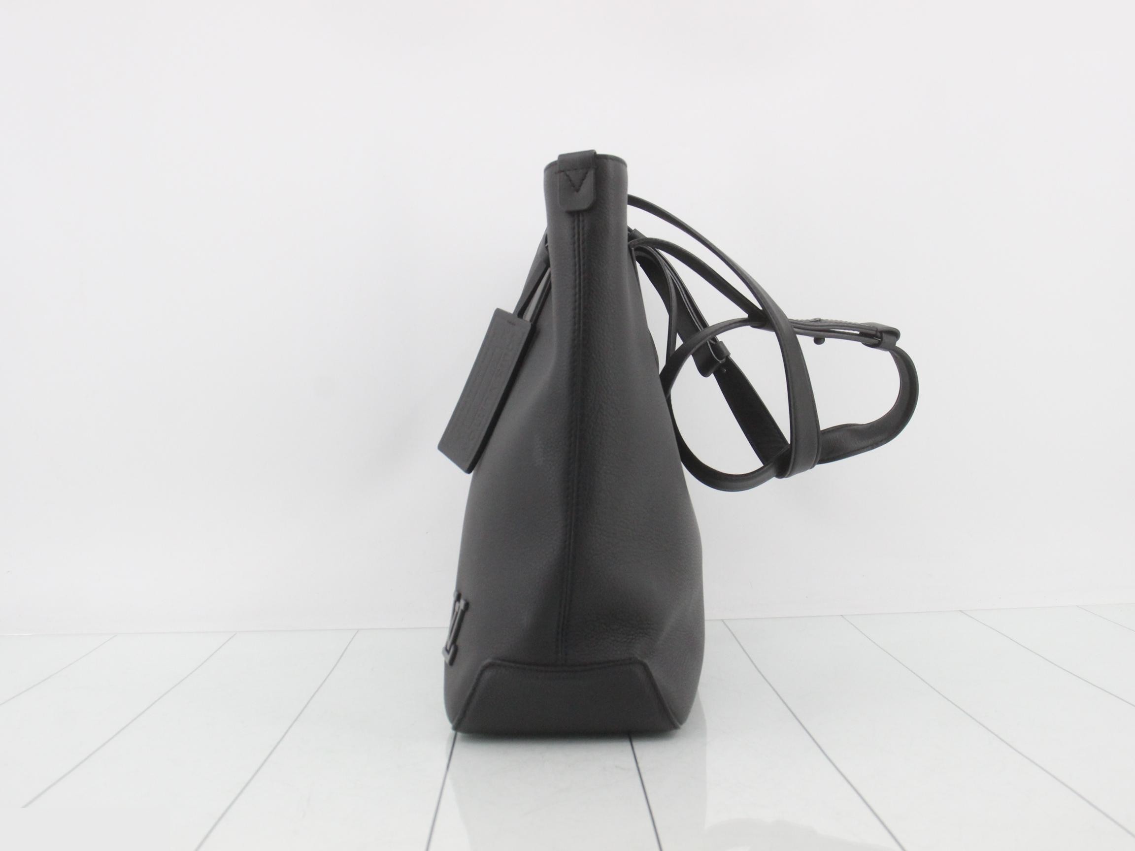 LV Aerogram Fastline Tote Bag, Calfskin — view 3
