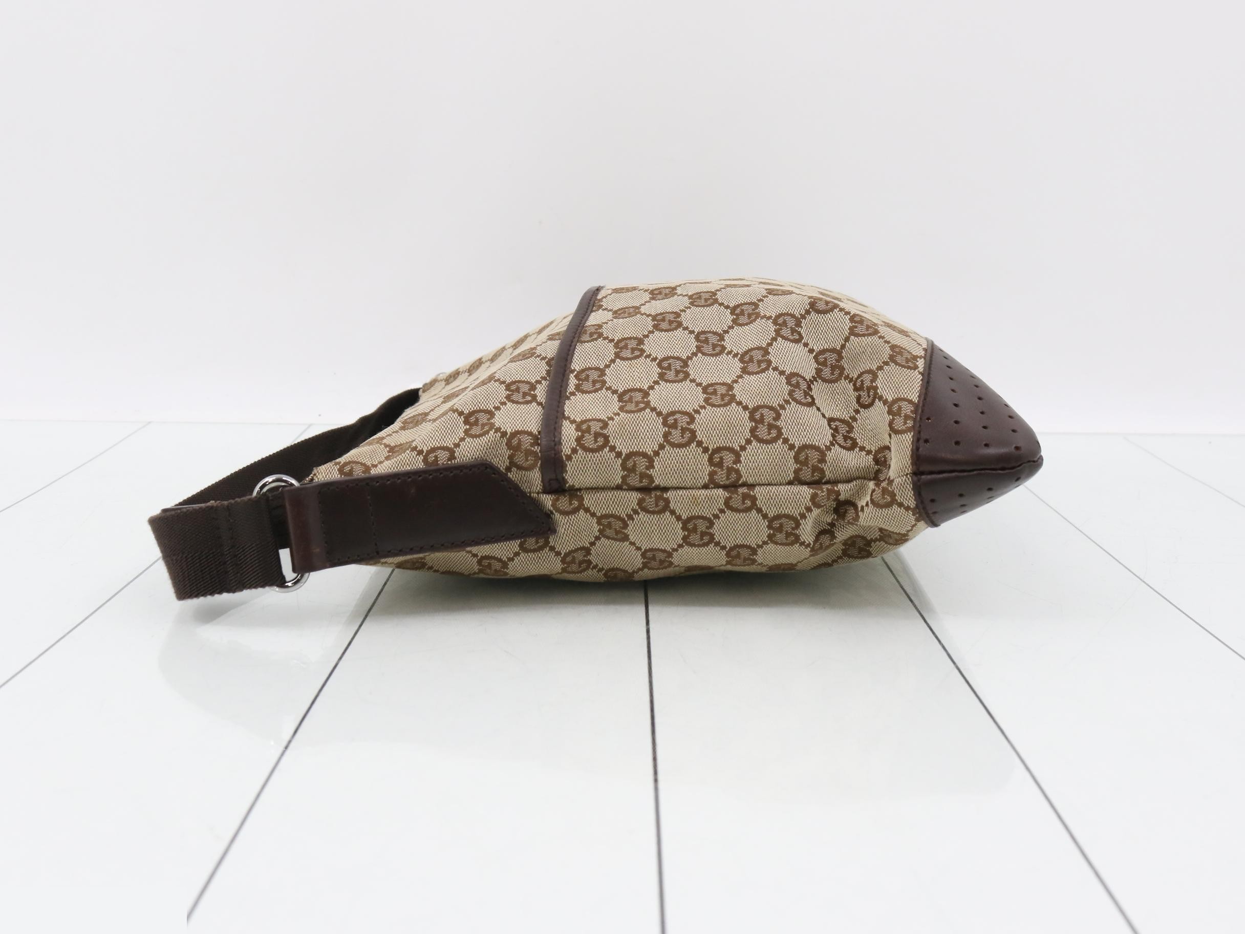 GG Canvas (Bag) - Shoulder Bag — view 4