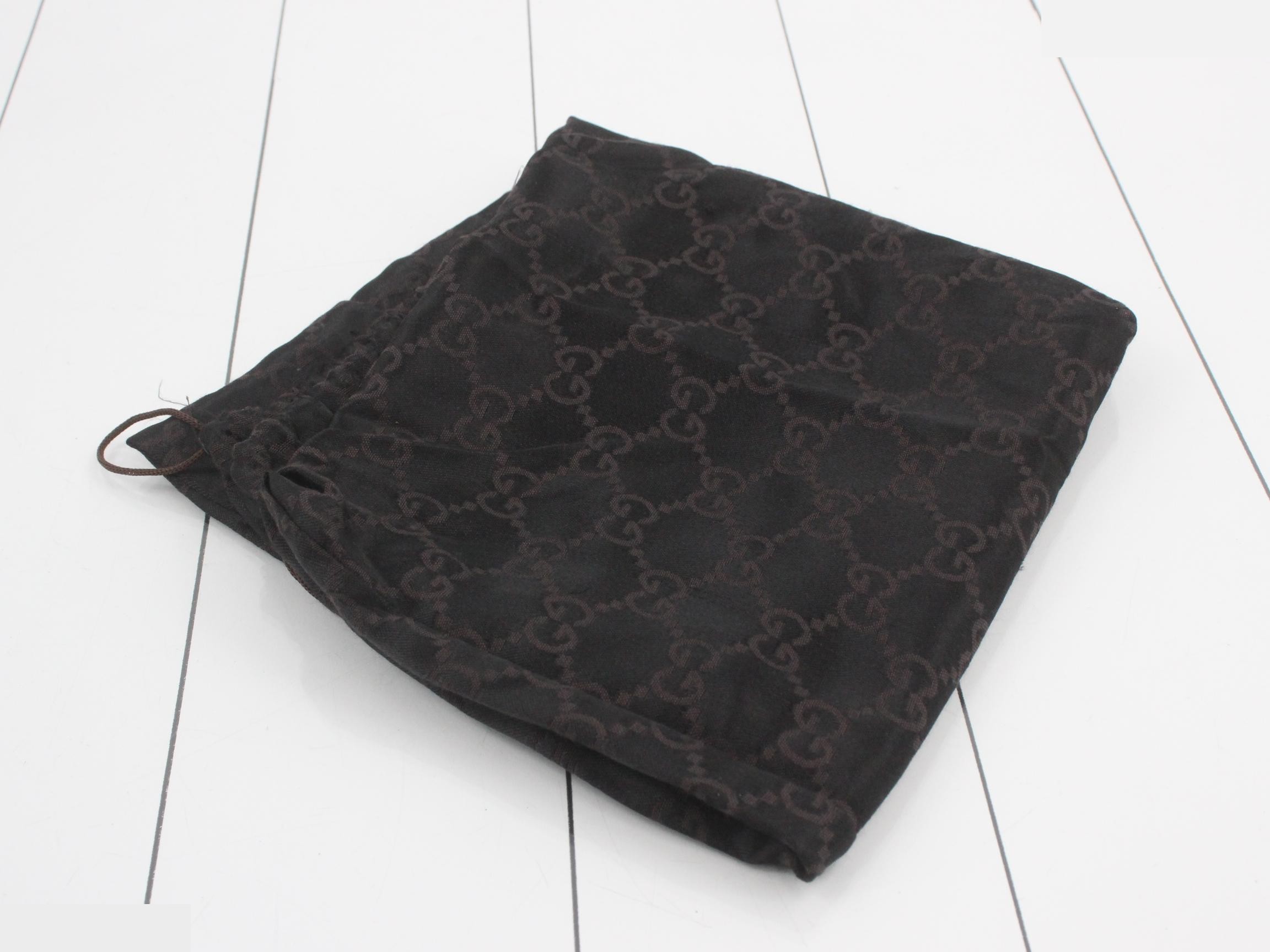 GG Canvas Shoulder Bag — view 7