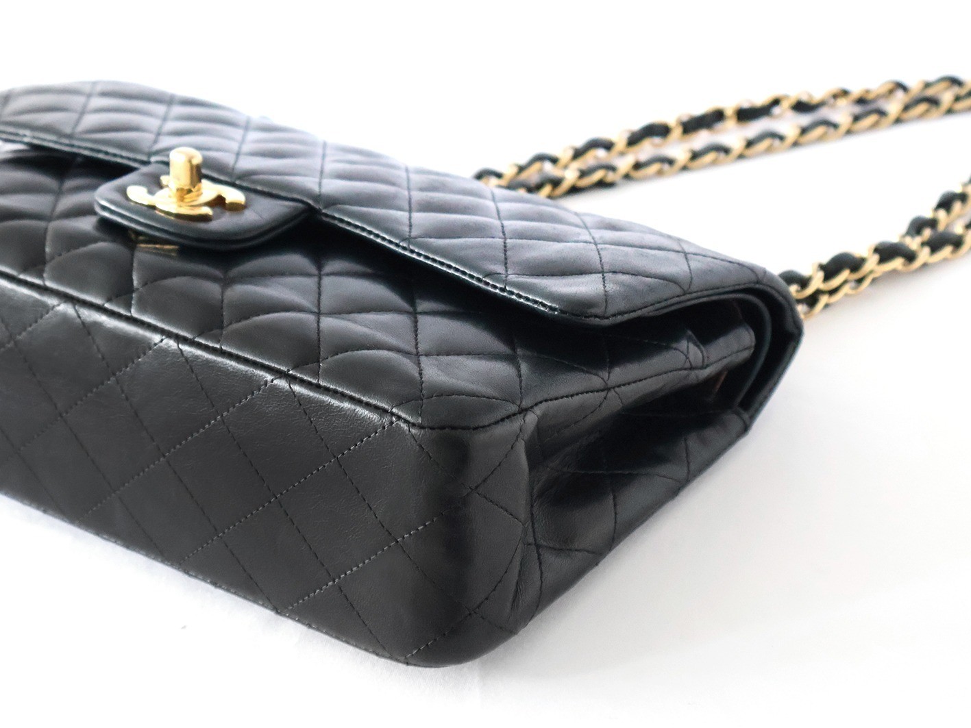 Matelassé 25 Lambskin Double Flap Double Chain Shoulder Bag, Black — view 4