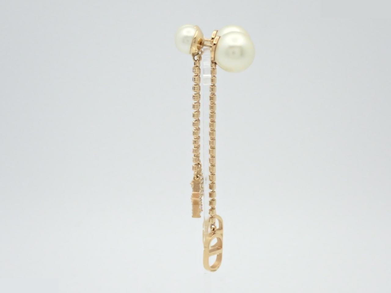 Gold earrings — view 3