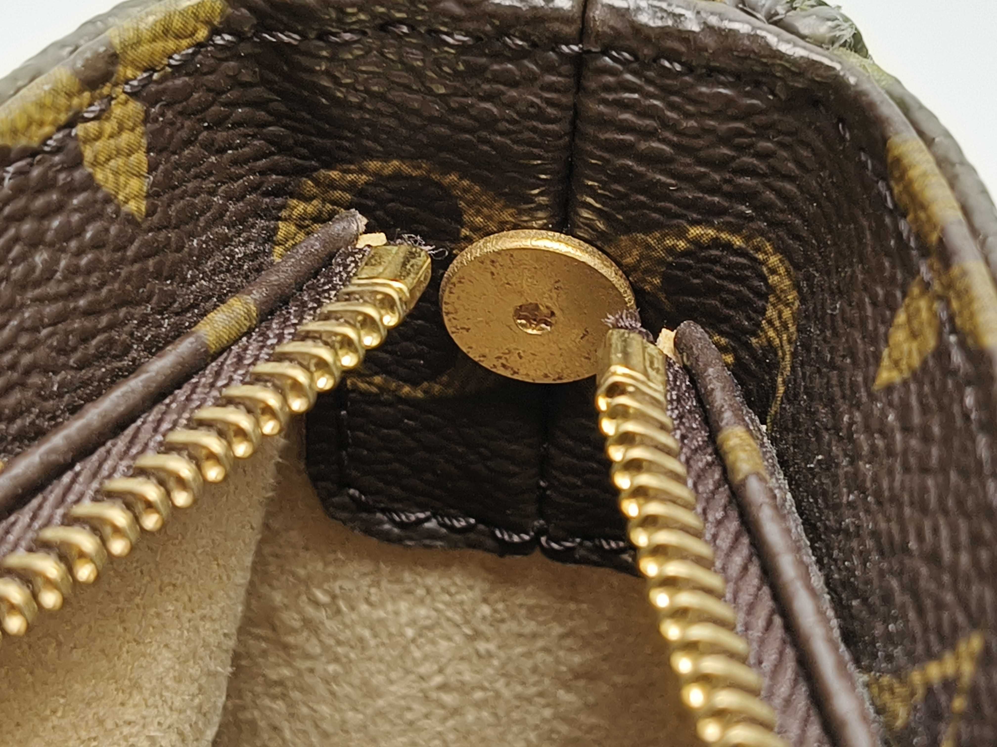 Monogram M51146 Looping MM Shoulder Bag — view 9