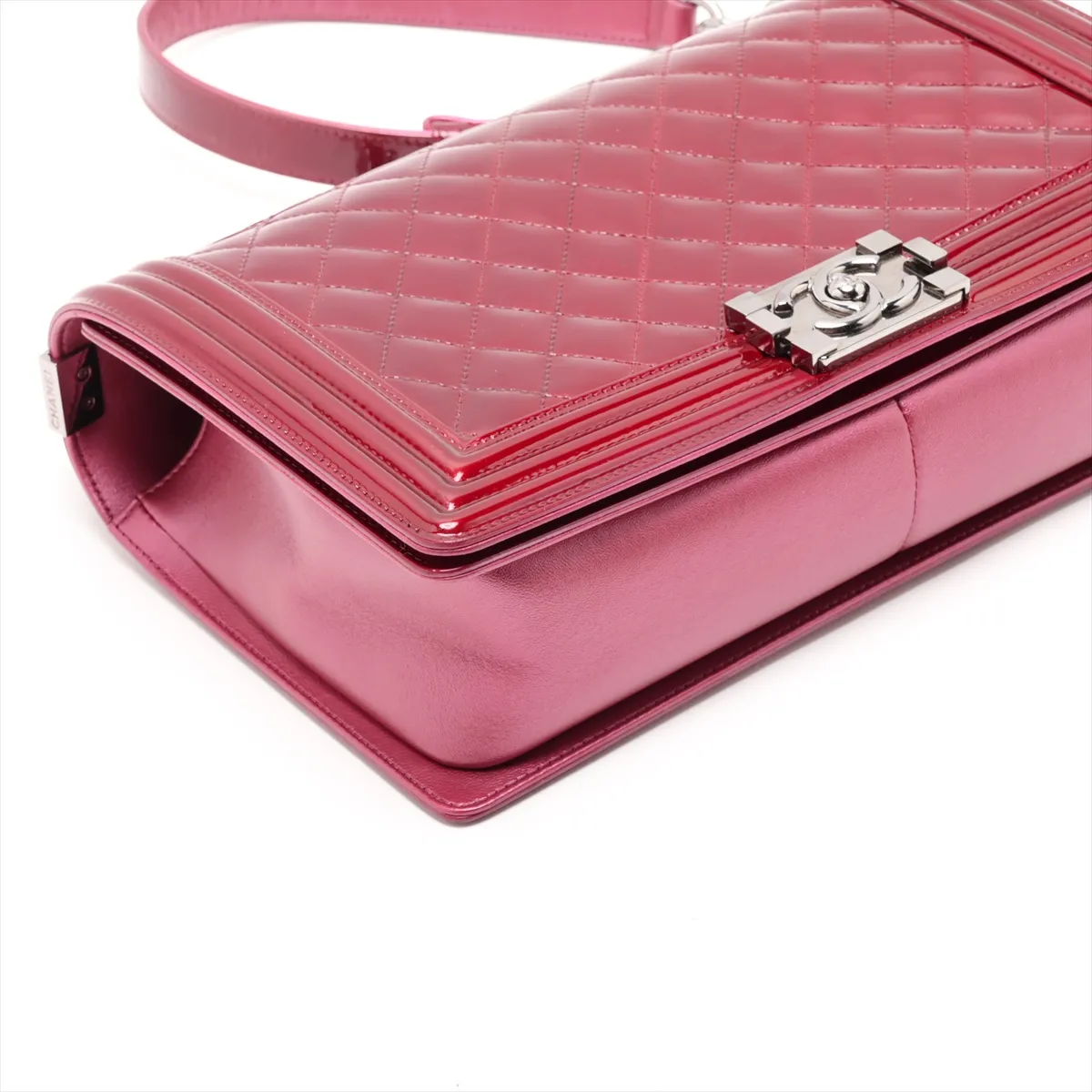 Boy Chanel 28 Large Patent Leather Chain Shoulder Bag, Red, Silver Hardware, 19613932, Serial Number 19-series, A92193 — view 4
