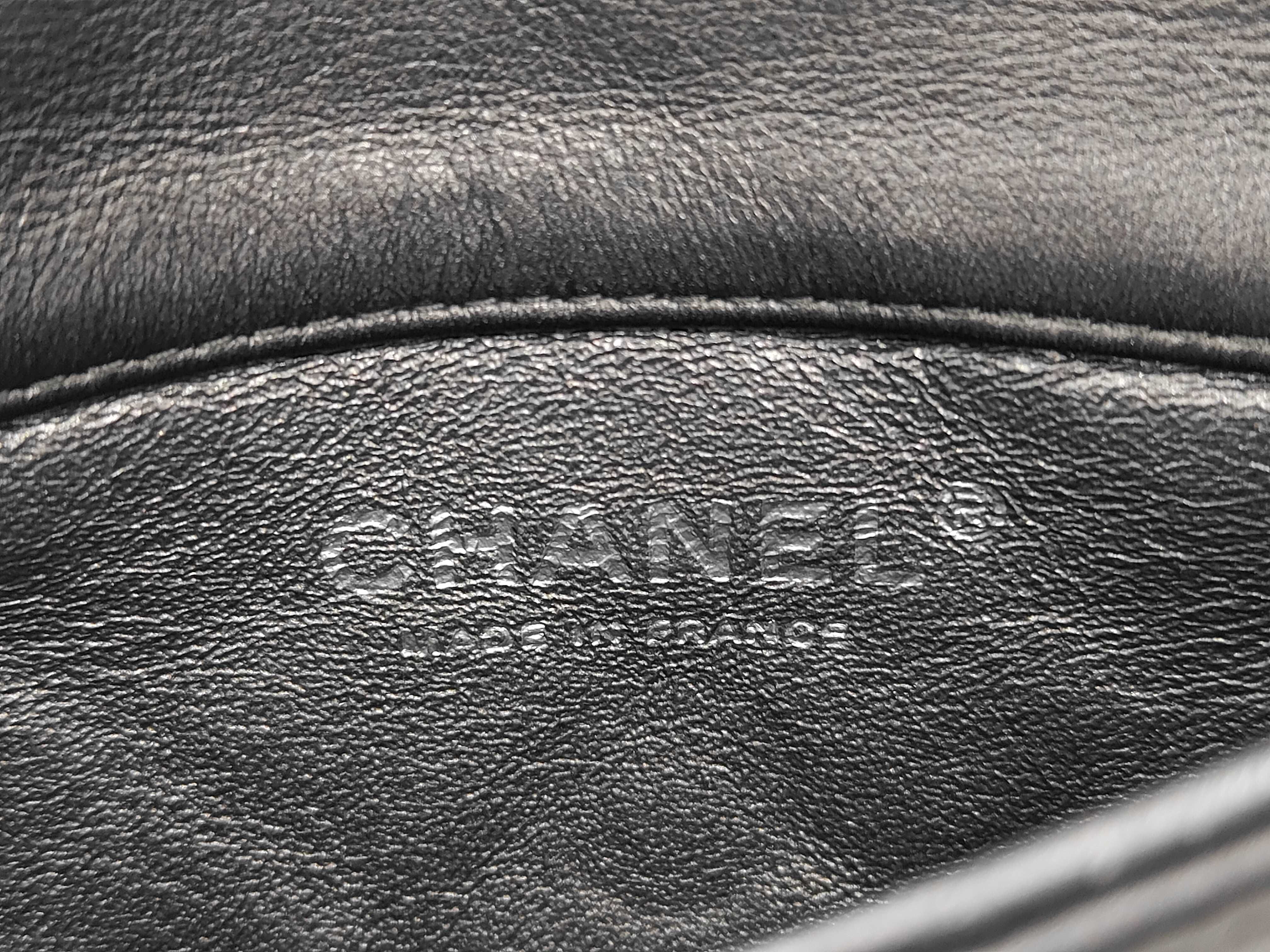 Lambskin Matelassé Grey Shoulder Bag — view 9