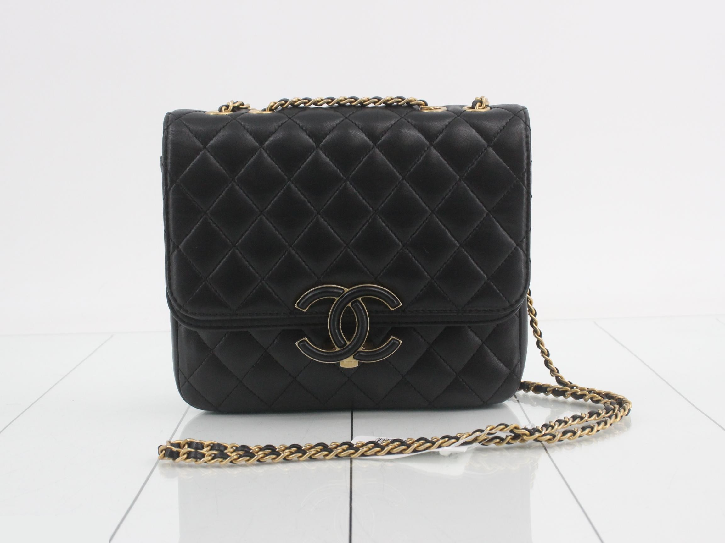 Matelassé Lambskin Double Flap Shoulder Bag, Black