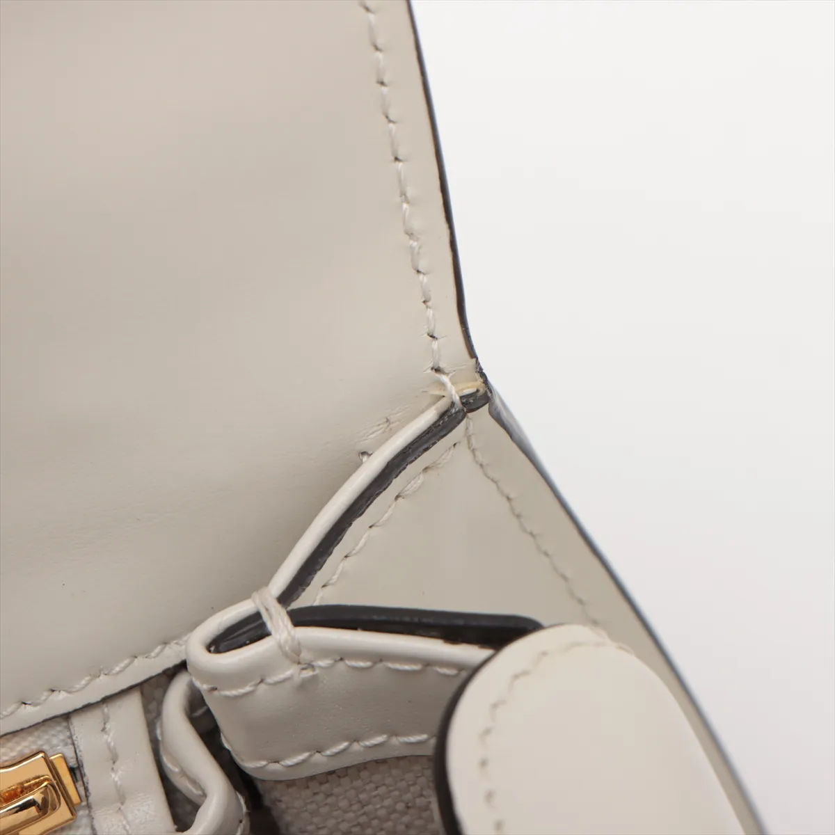 bamboo leather 2WAY handbag white 675797 with mirror — view 12