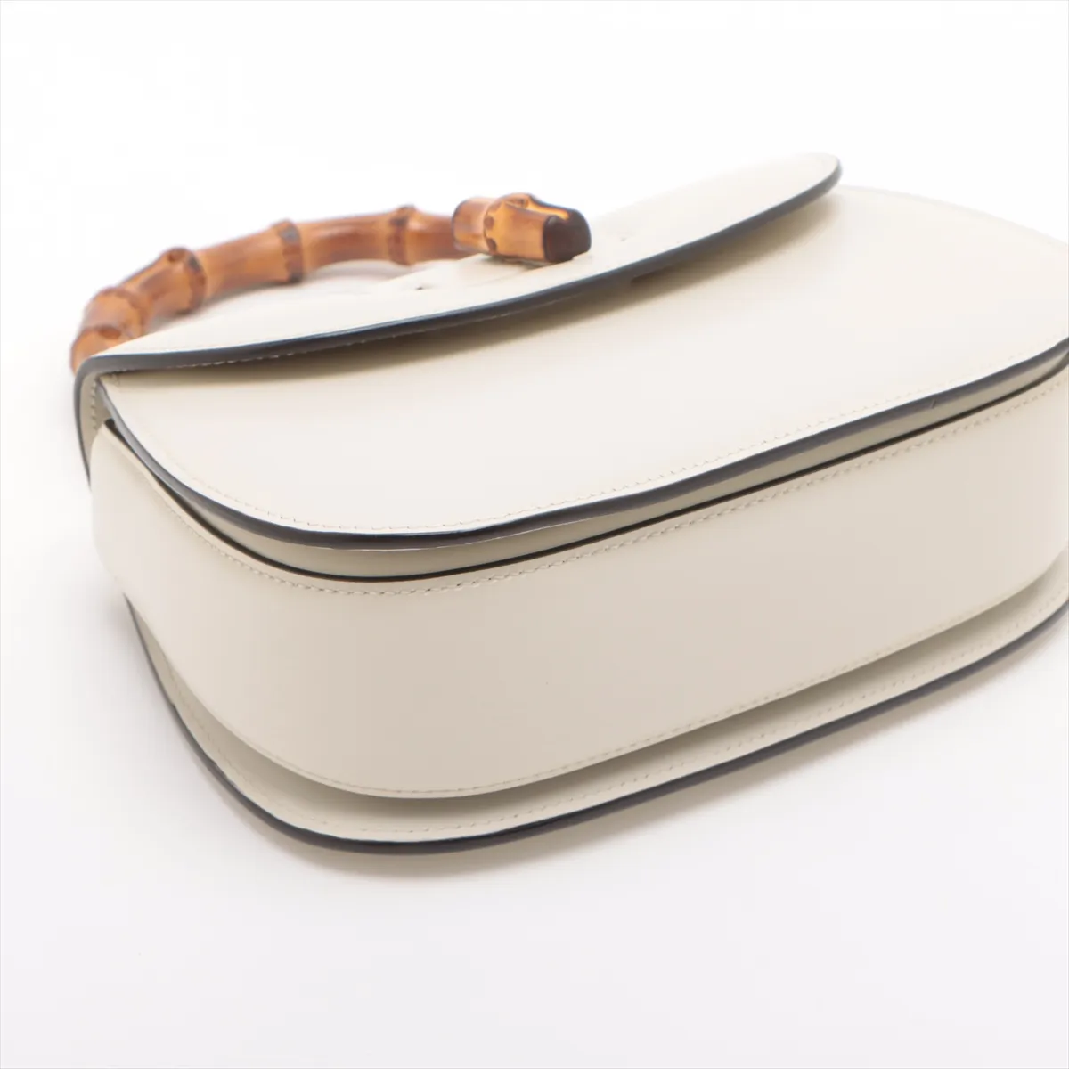 bamboo leather 2WAY handbag white 675797 with mirror — view 4