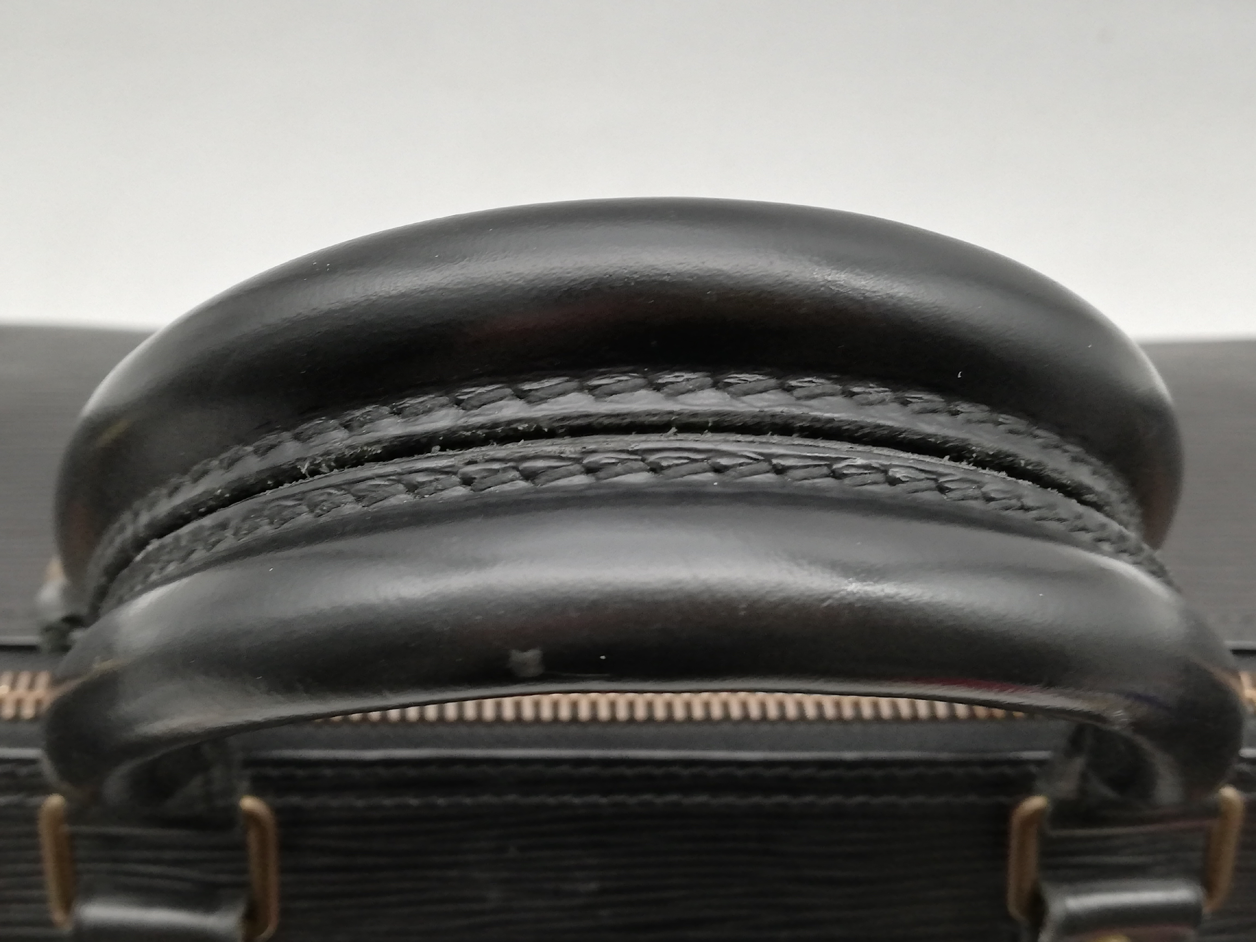 Epi Keepall 50 M42962 Noir Boston Bag — view 11
