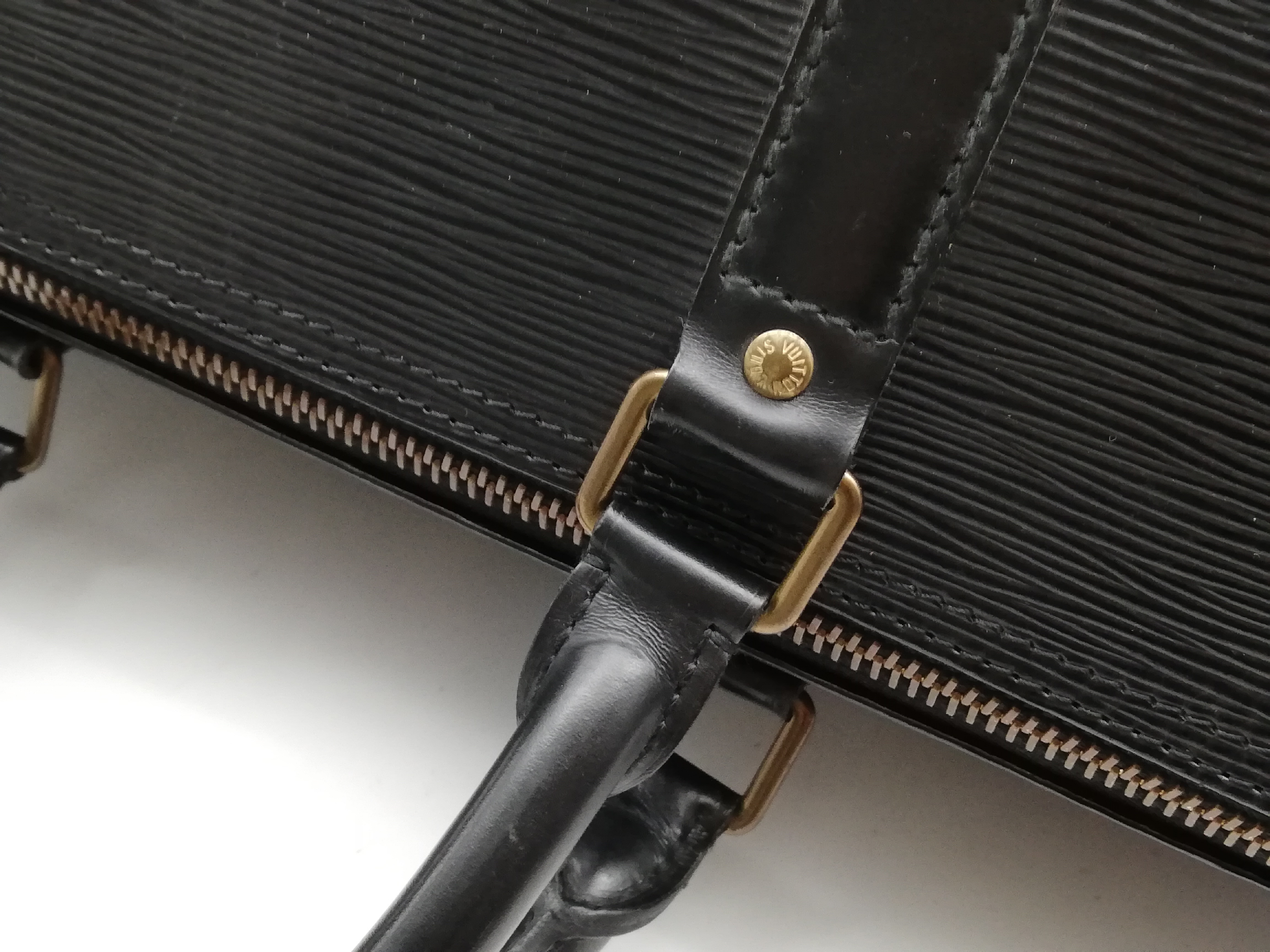 Epi Keepall 50 M42962 Noir Boston Bag — view 12