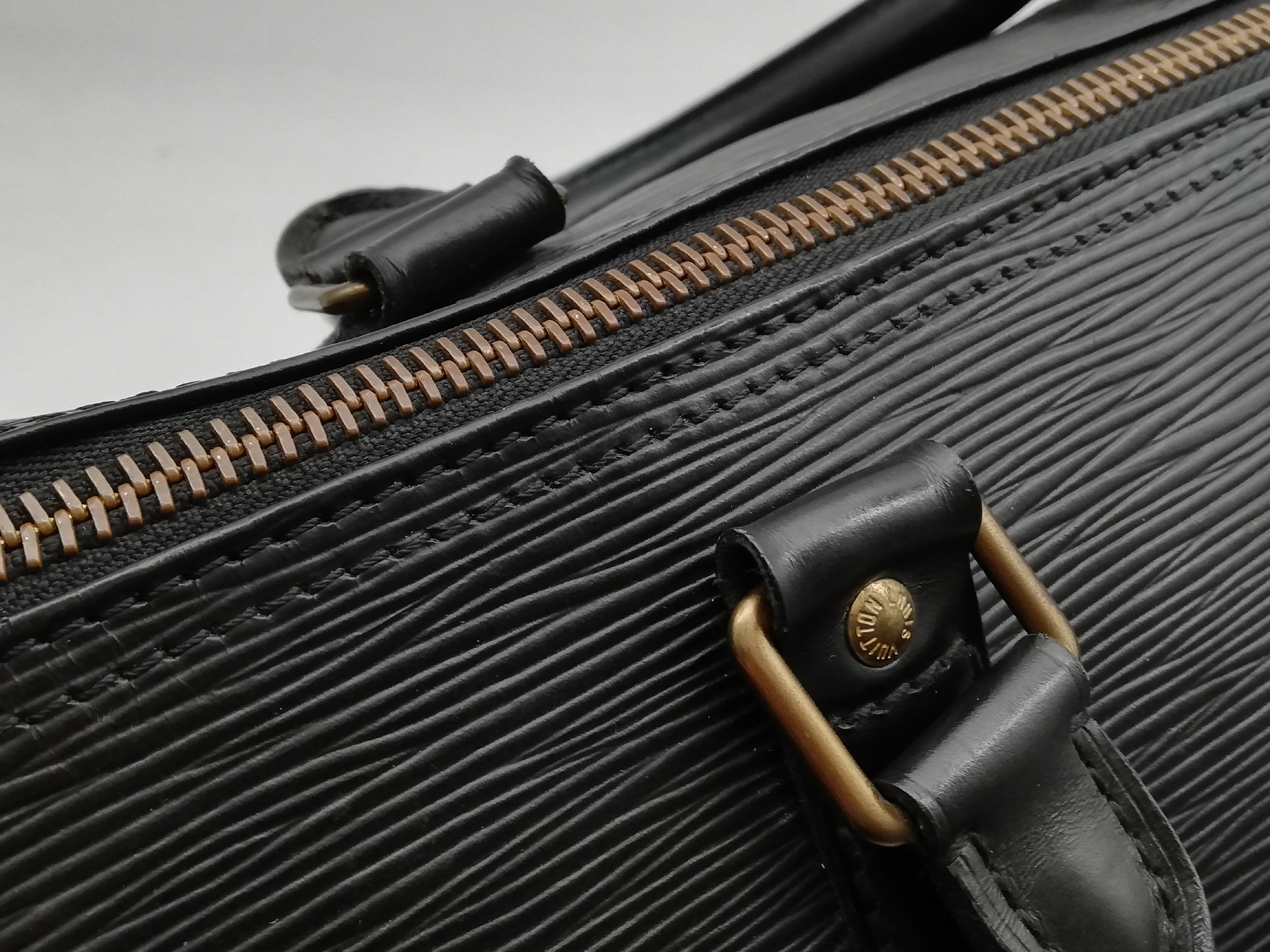 Epi Keepall 50 M42962 Noir Boston Bag — view 7