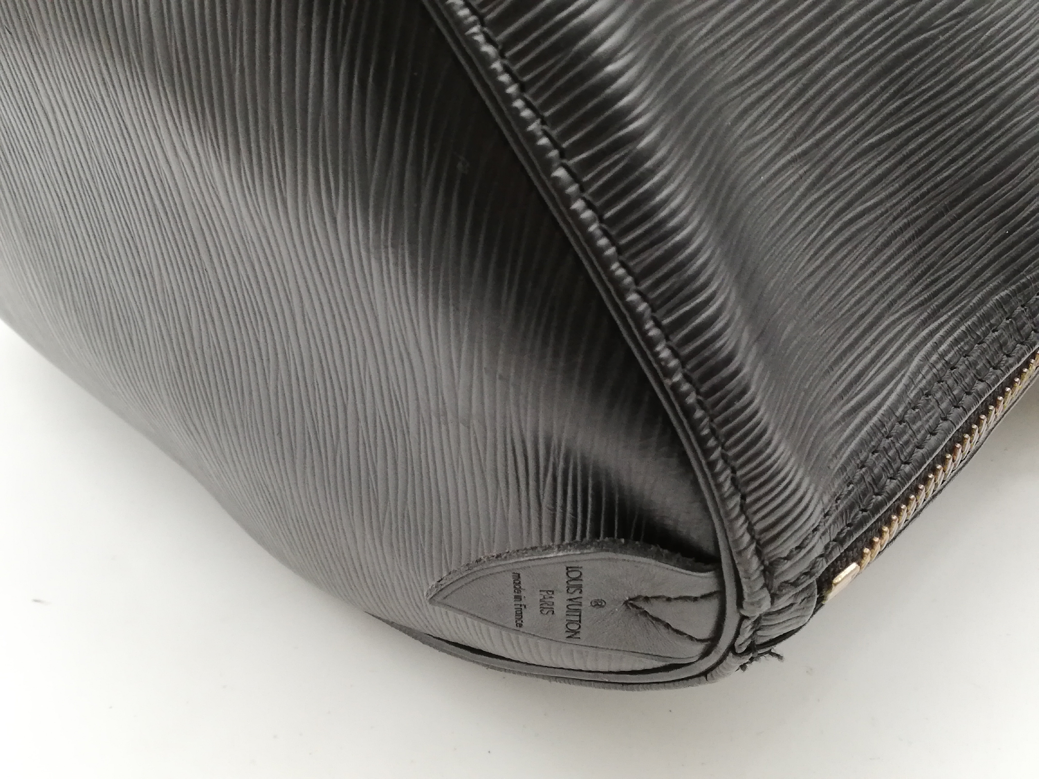 Epi Keepall 50 M42962 Noir Boston Bag — view 10