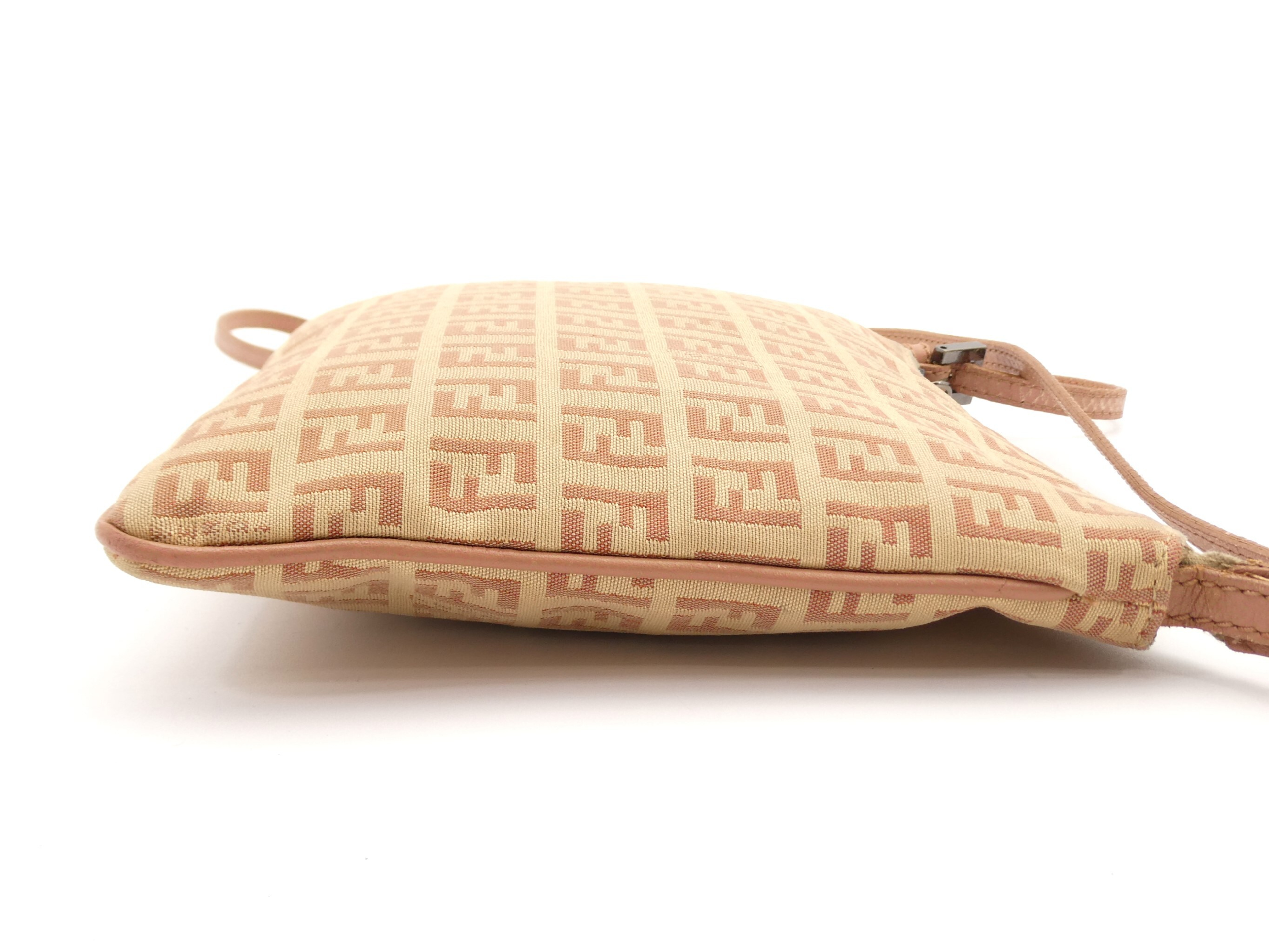 Zucchino Canvas Leather Shoulder Bag — view 4
