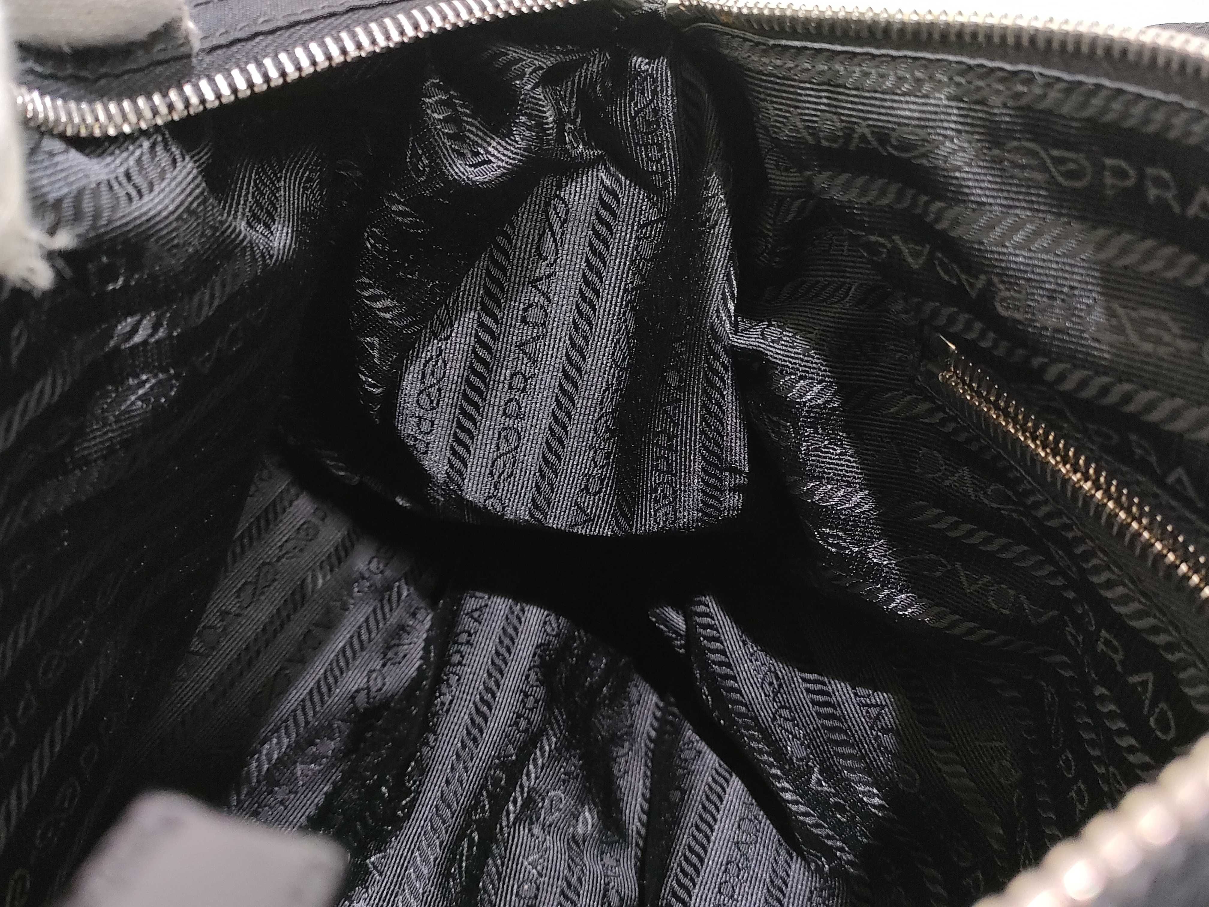 nylon shoulder bag, black. — view 12
