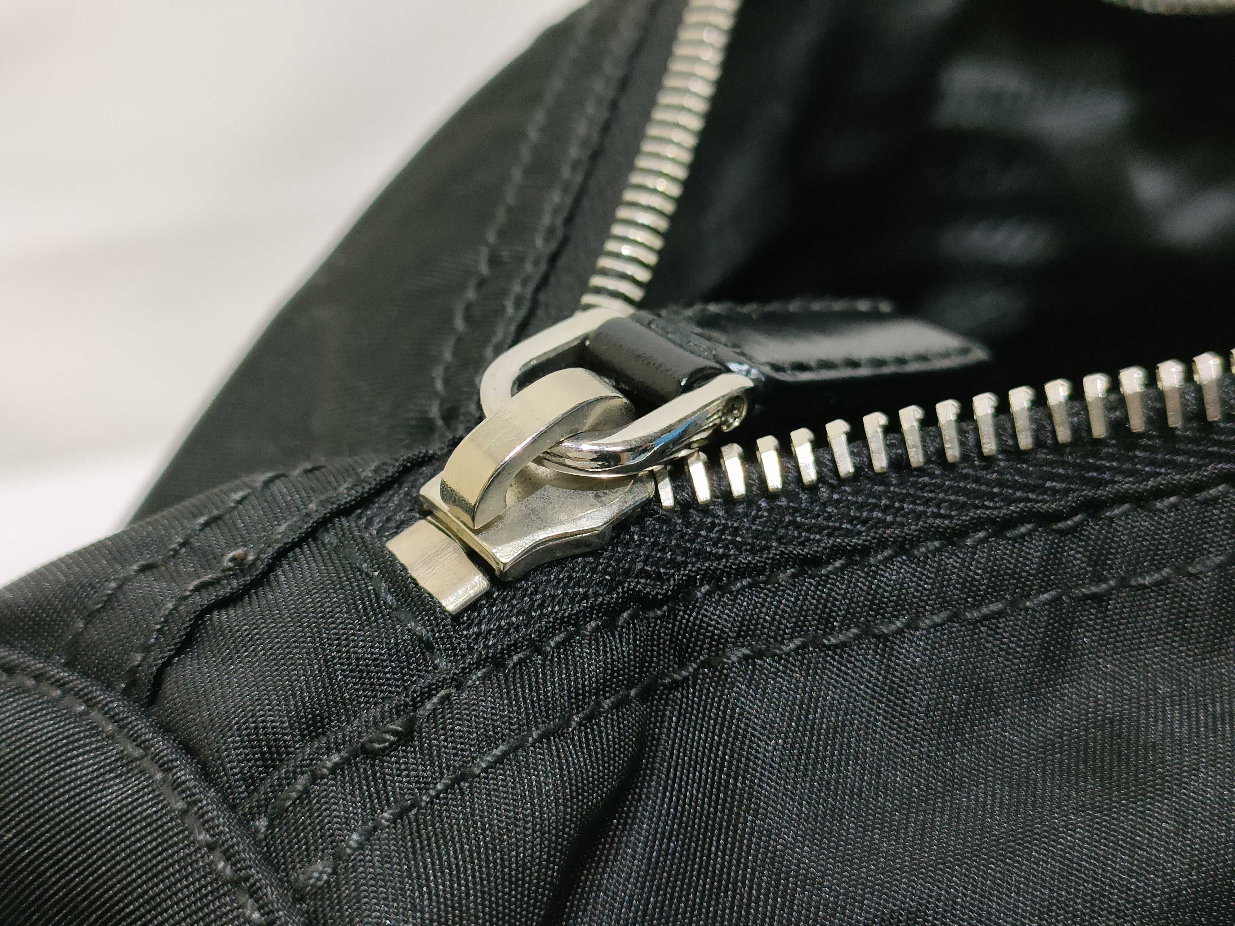 nylon shoulder bag, black. — view 13