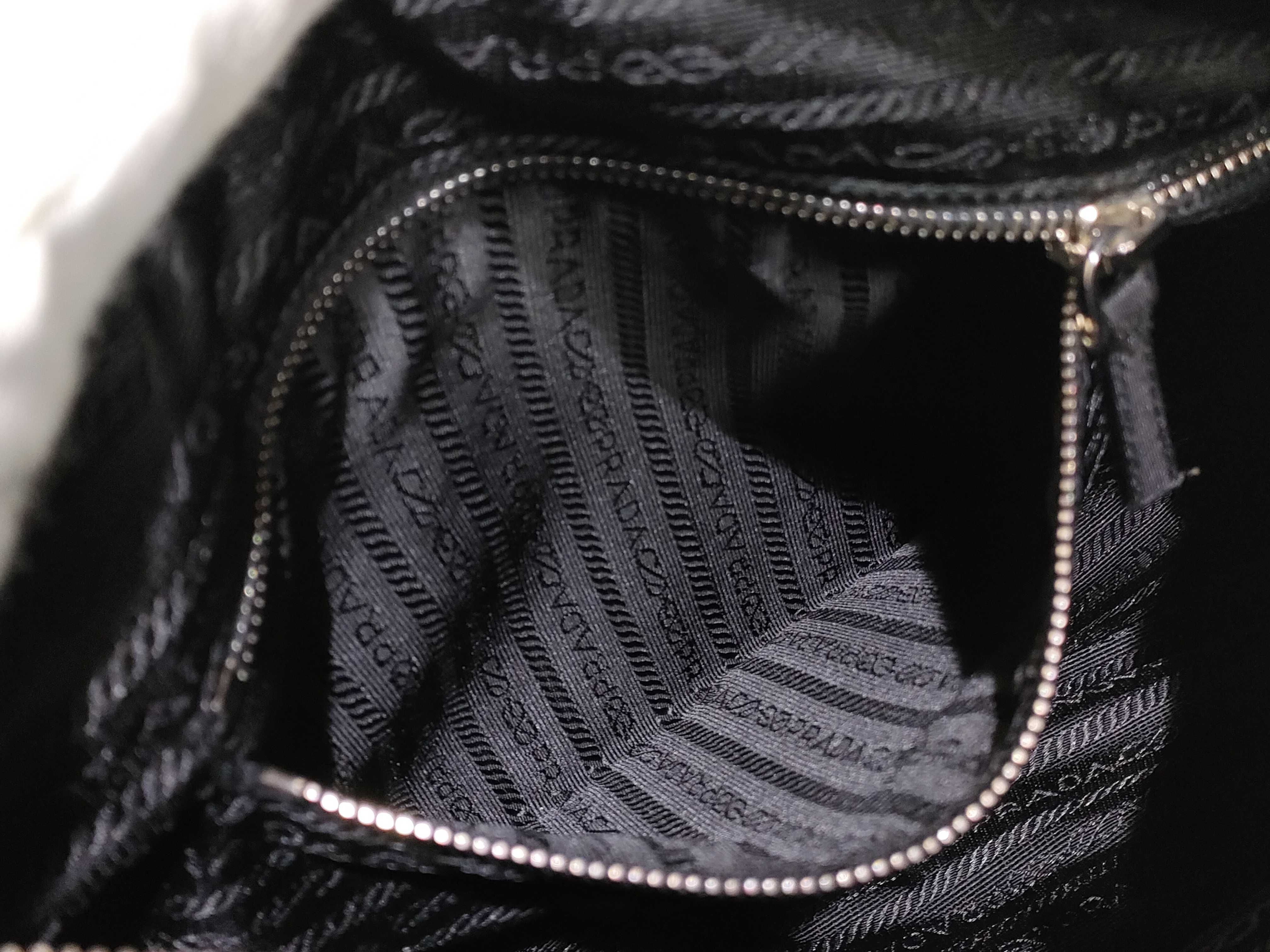 nylon shoulder bag, black. — view 10
