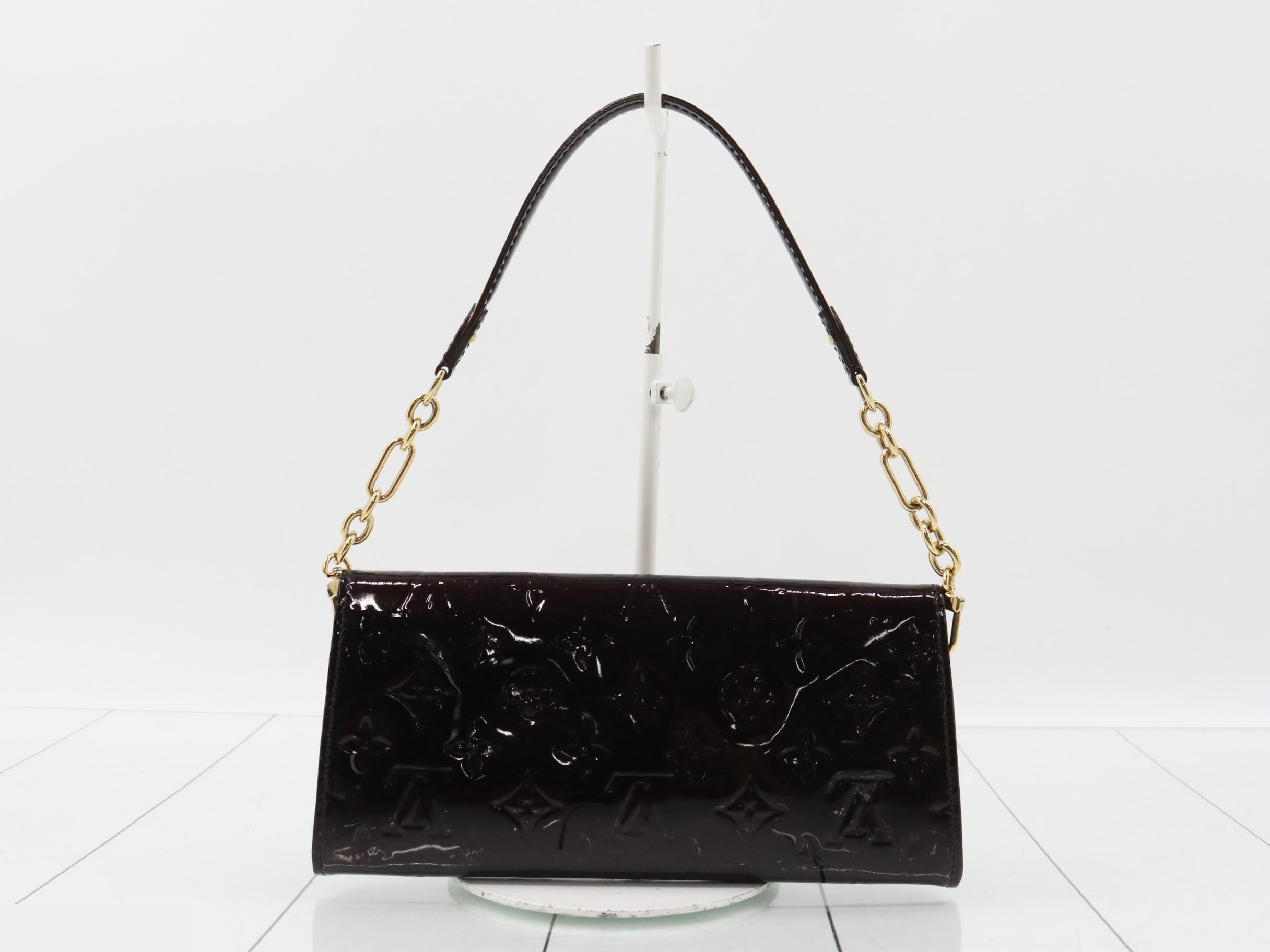 wallet — view 2