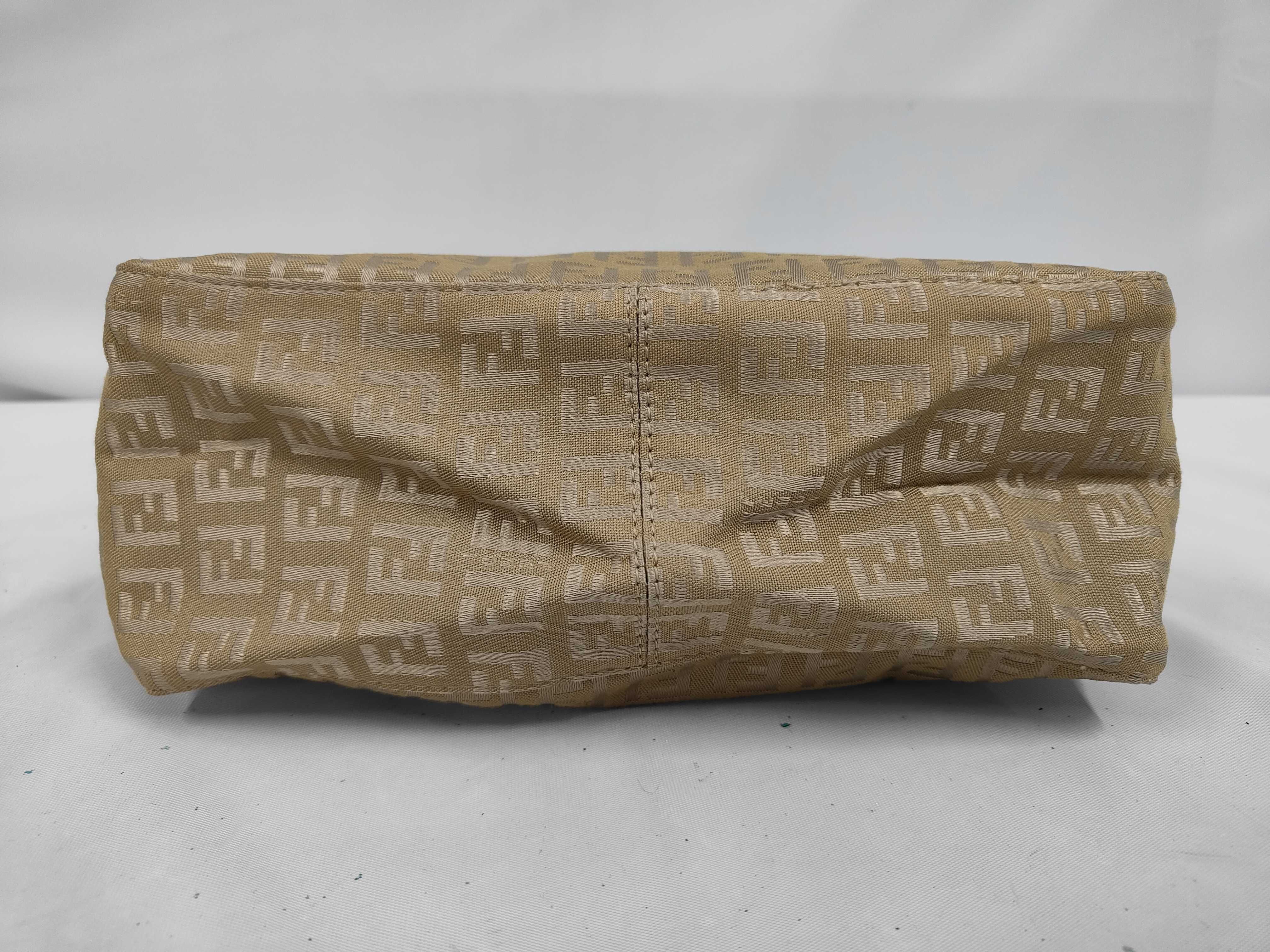 Beige Zucchino Pattern Accessory Pouch Handbag — view 3
