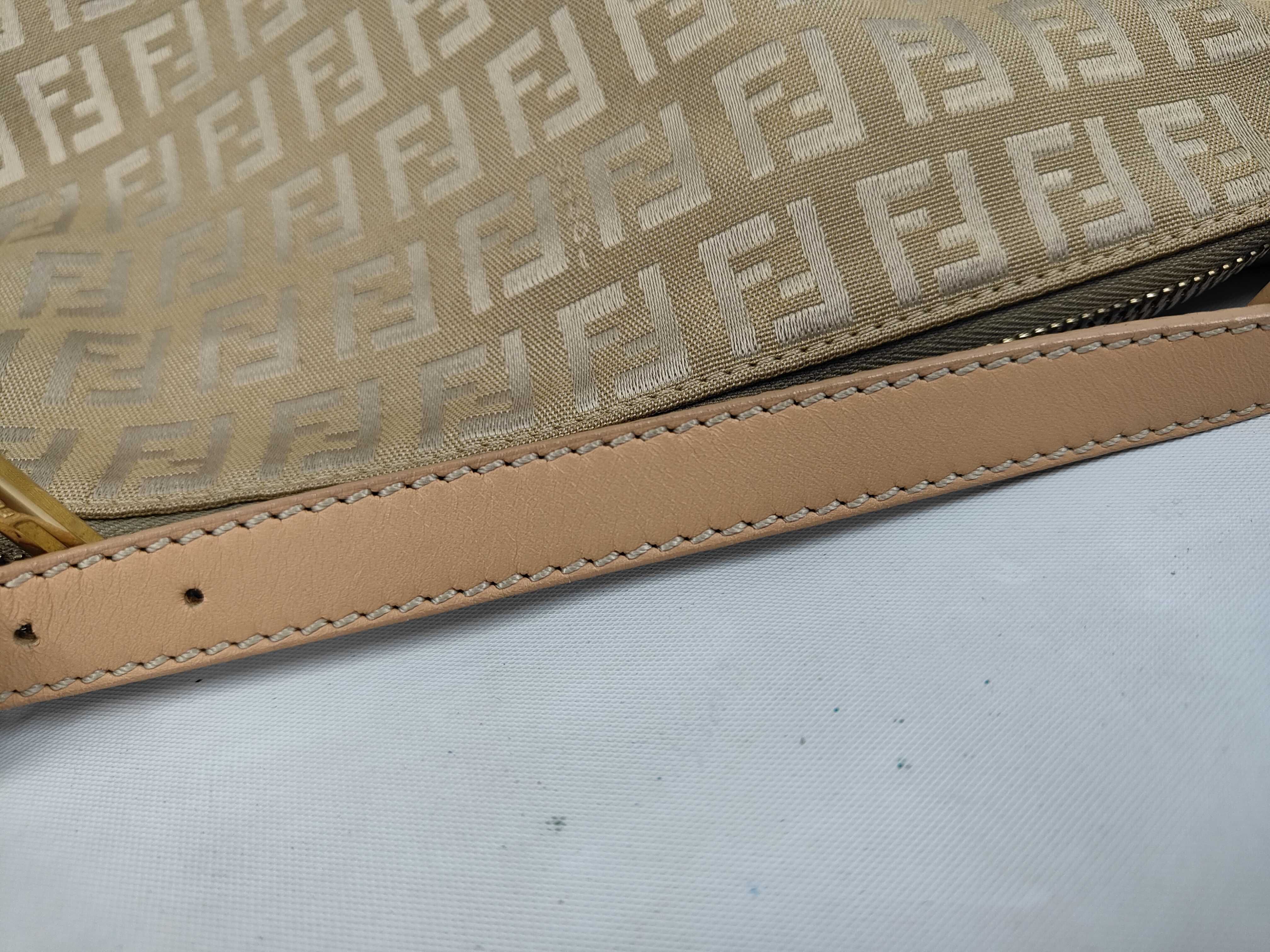 Beige Zucchino Pattern Accessory Pouch Handbag — view 5