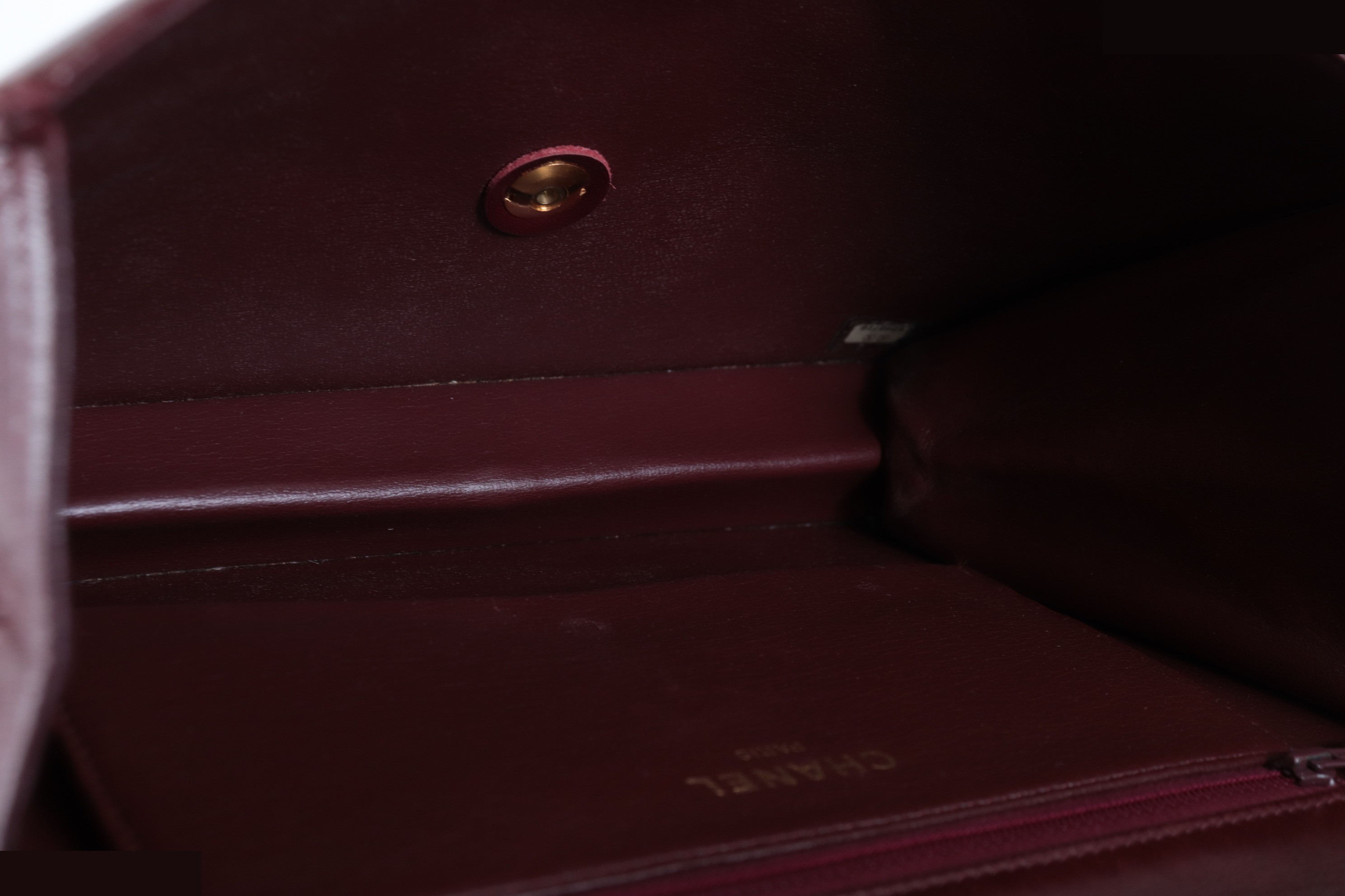 Push-lock lambskin chain shoulder bag, Bordeaux, size 6. — view 8