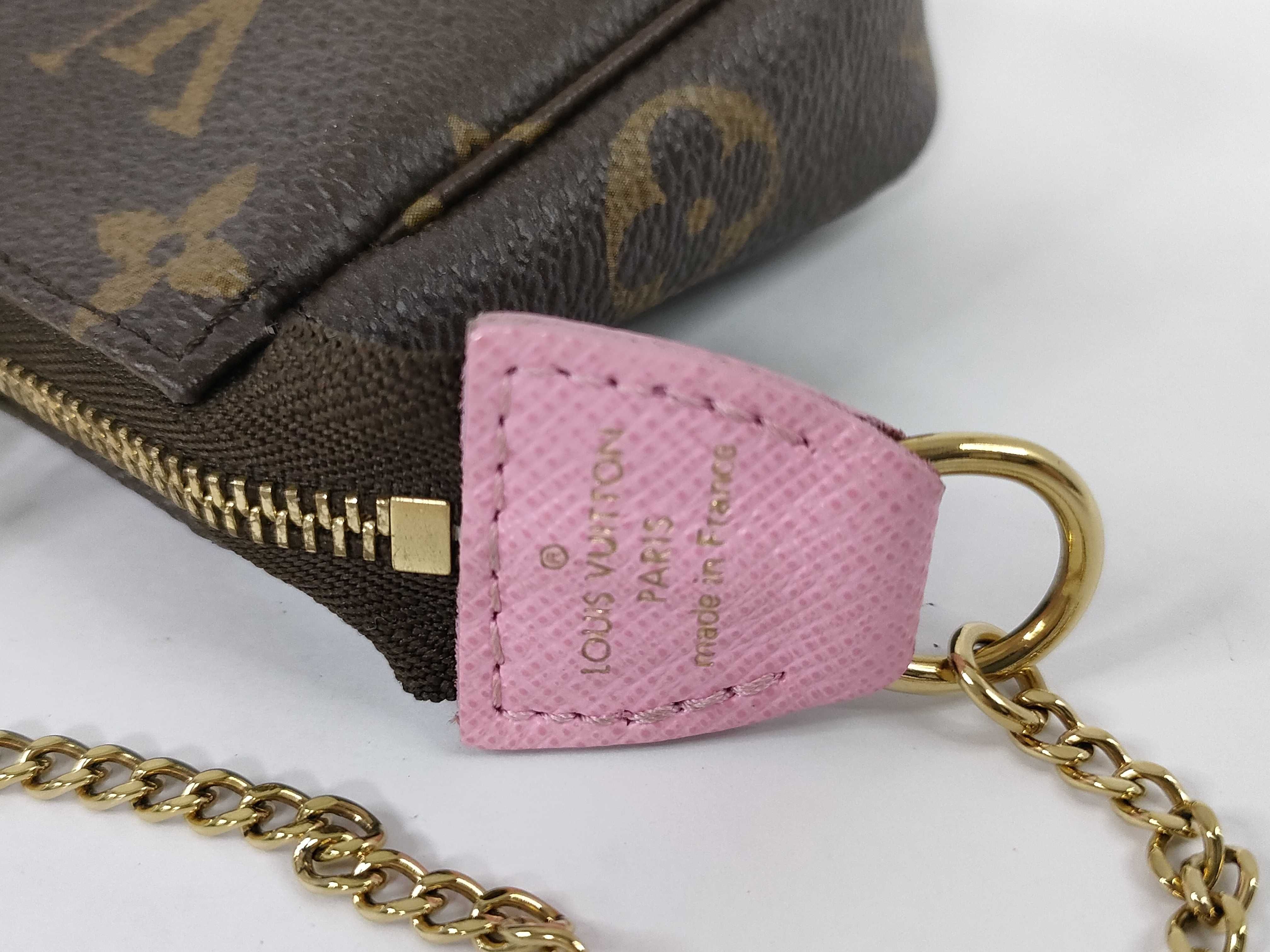 Monogram Louis Vuitton Vivienne Mini Pochette Accessoires M81760 Pouch — view 12