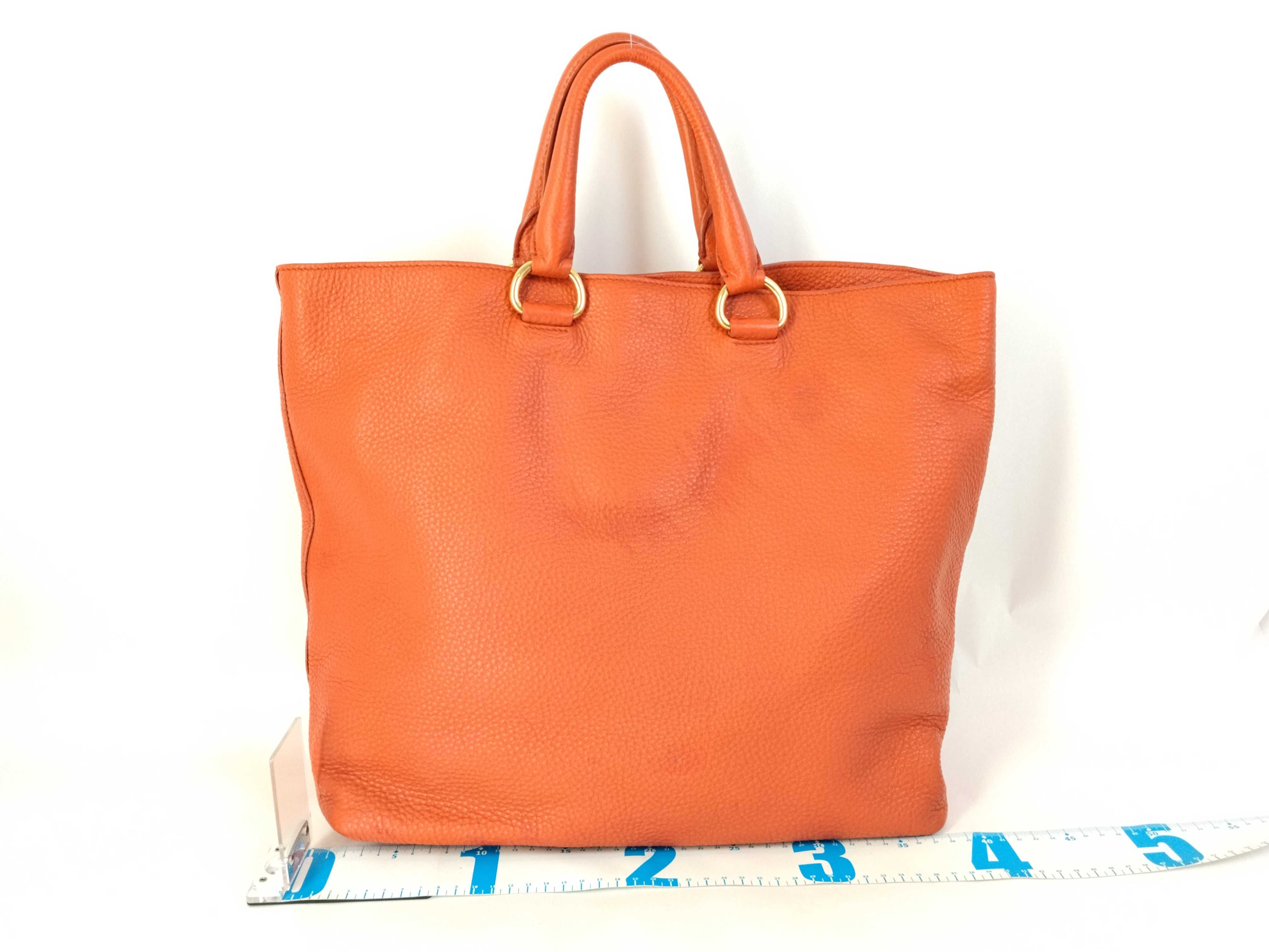 Vitello Daino Leather 2-way Shoulder Bag Tote Bag with Gold Hardware — view 2