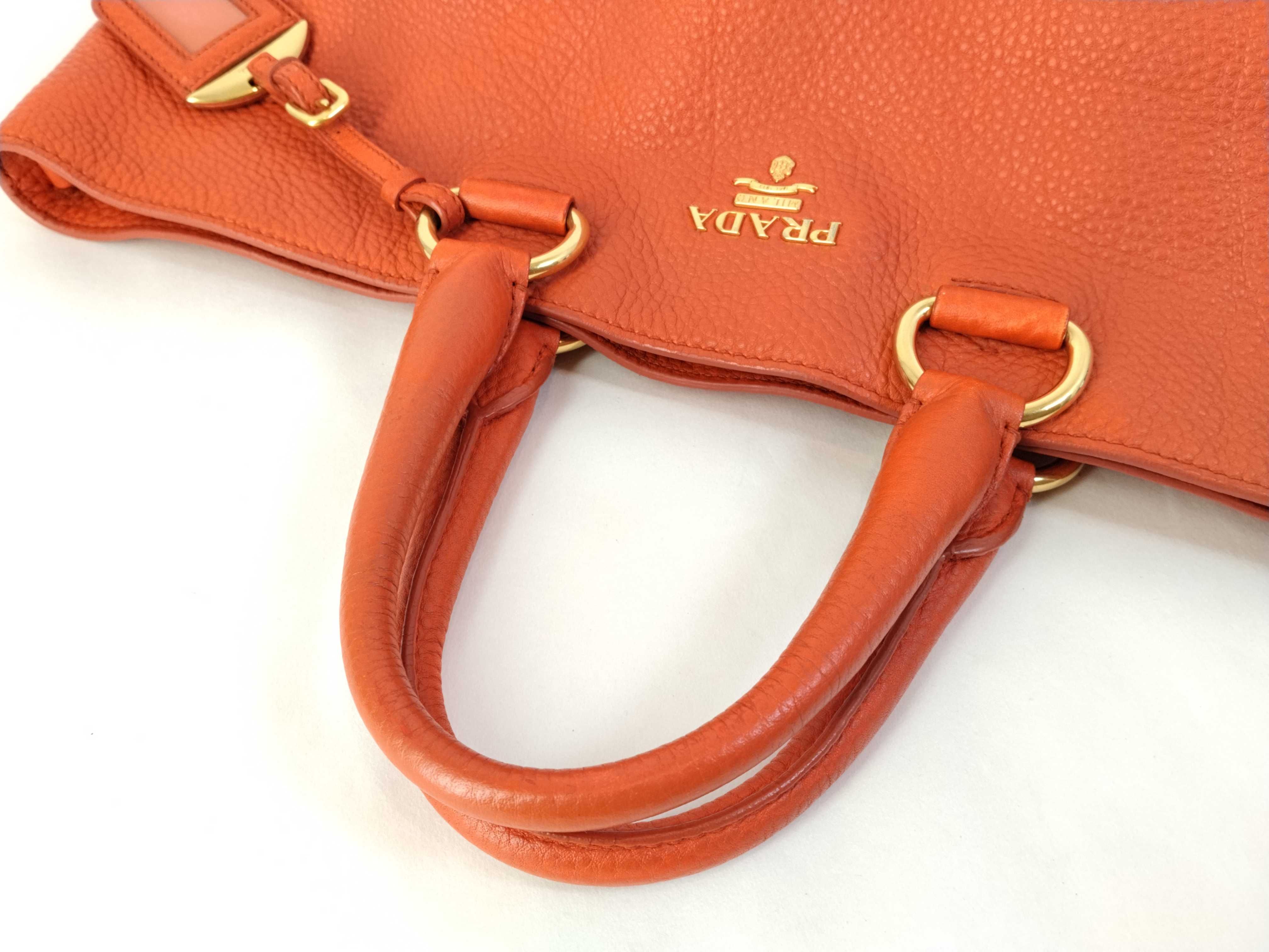 Vitello Daino Leather 2-way Shoulder Bag Tote Bag with Gold Hardware — view 3