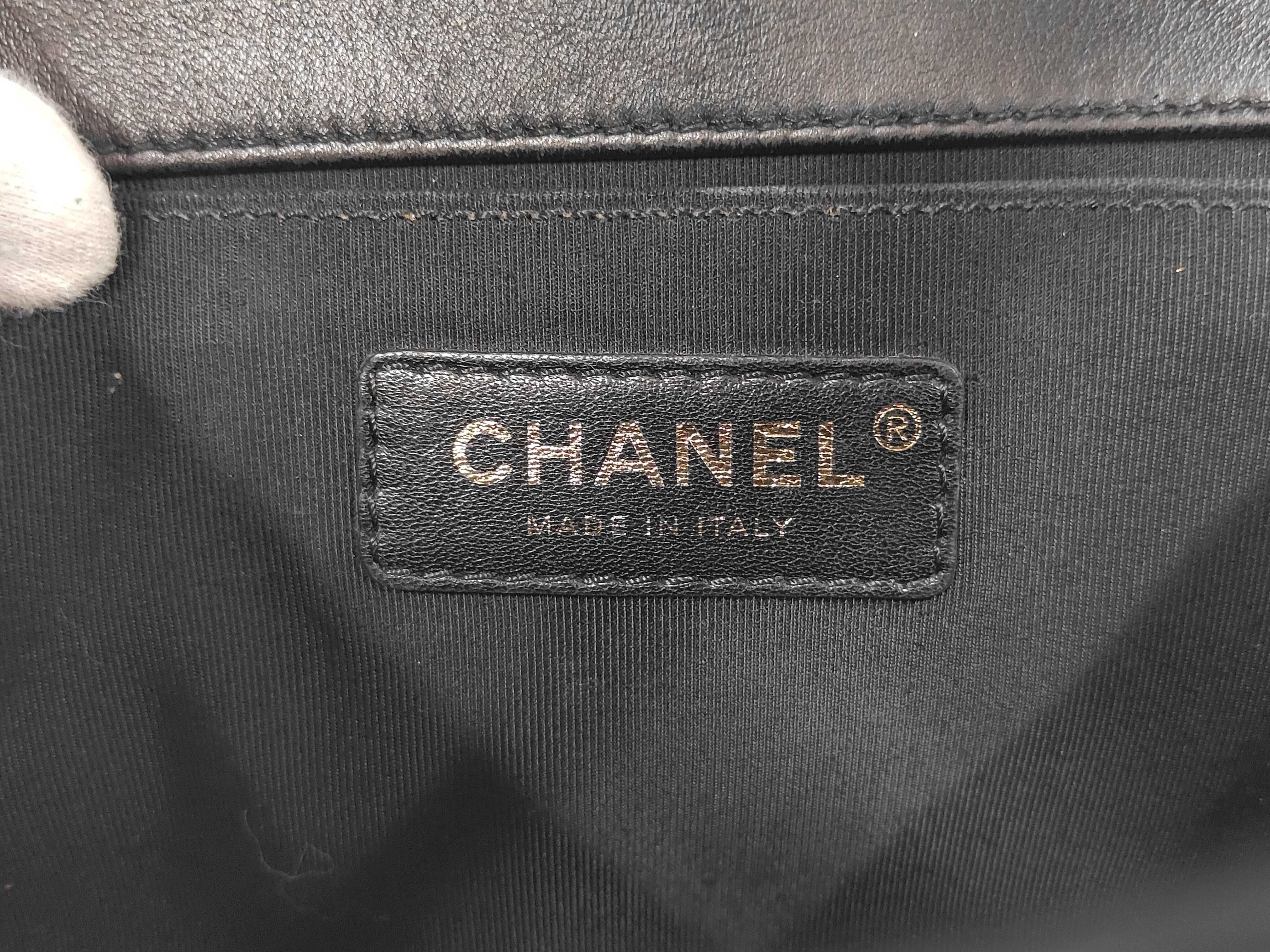 Boy Chanel Chain Shoulder Bag — view 10