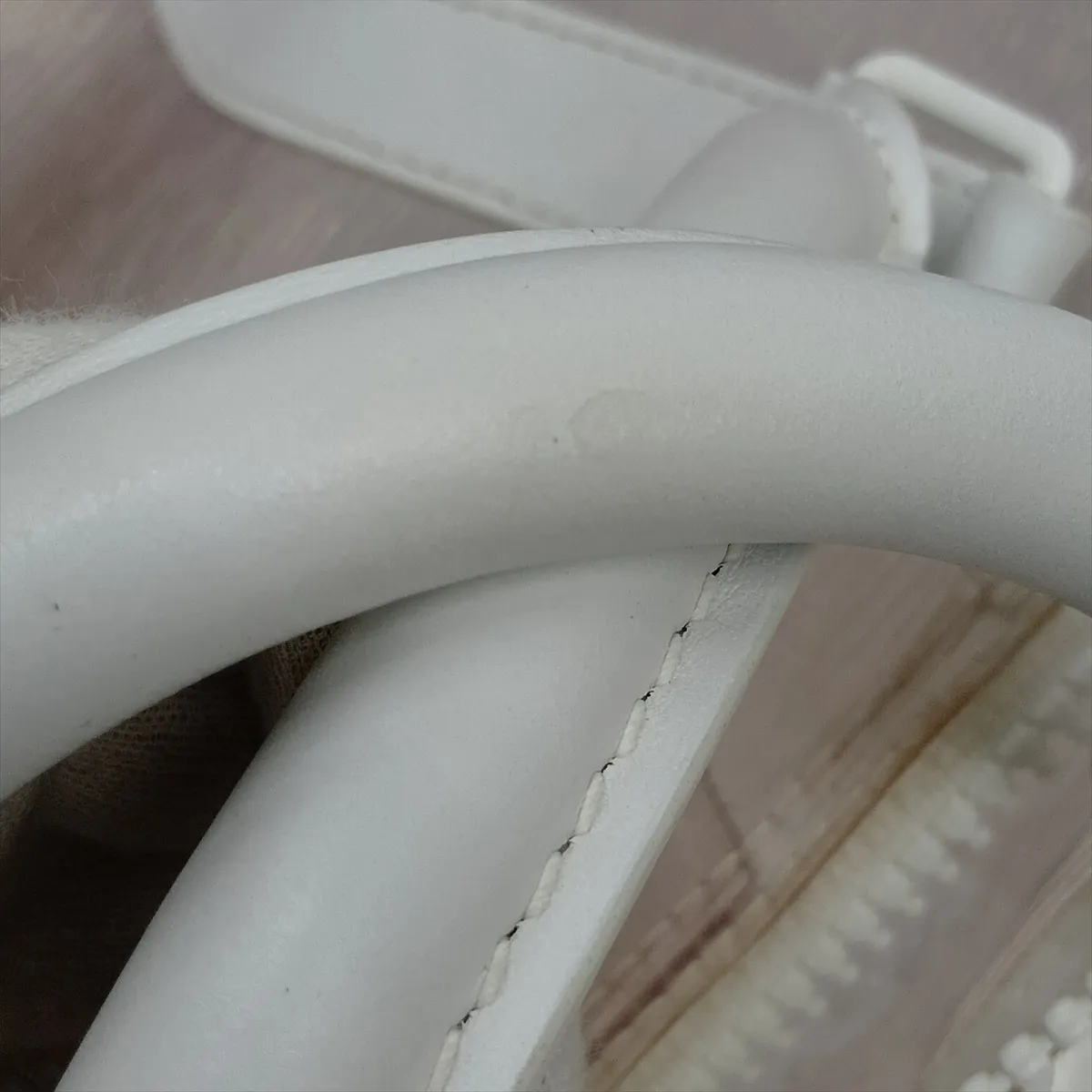 Epi Plage Keepall Bandoulière 50 M55814 MB4129 Clear x White — view 14