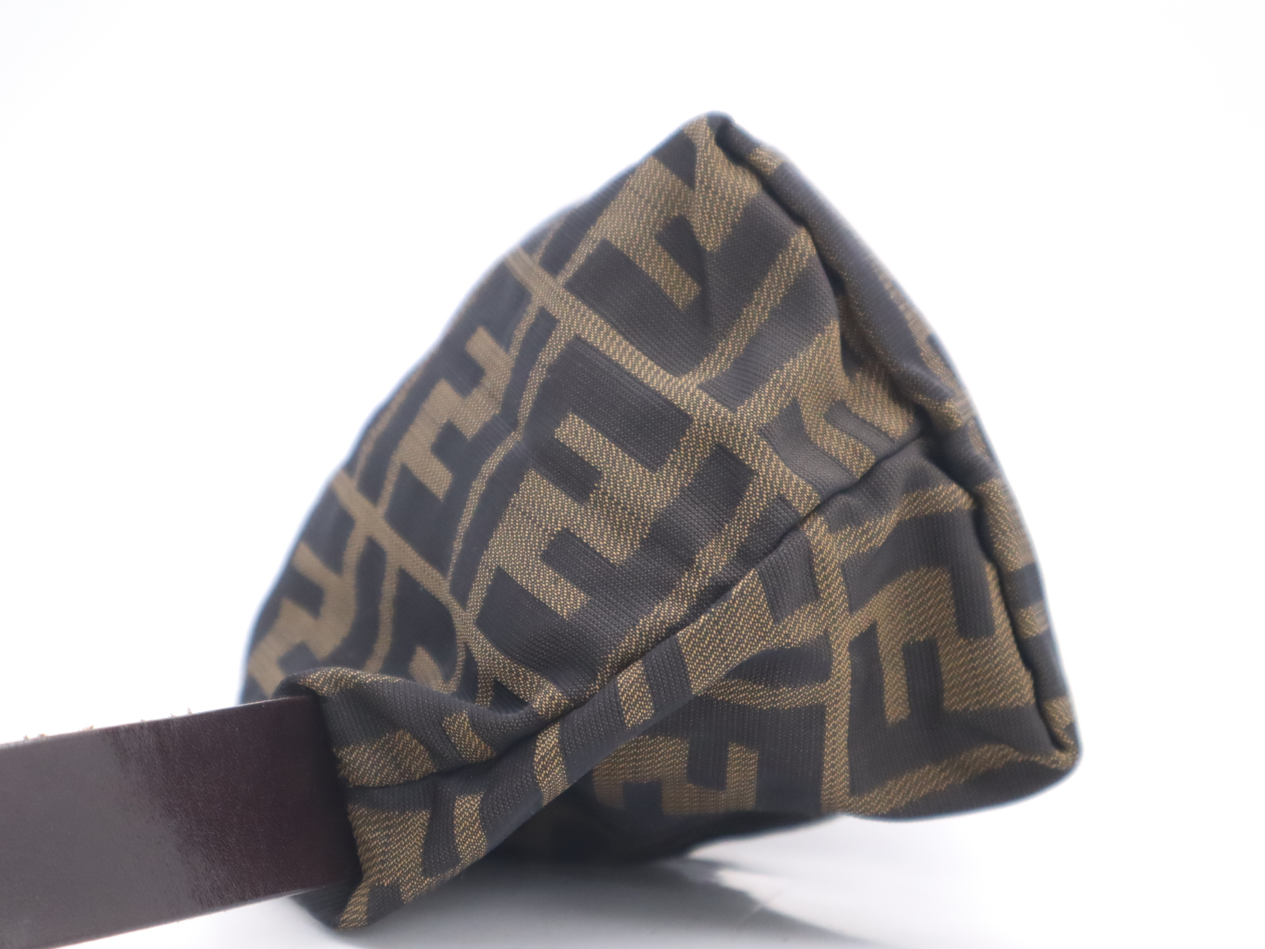 2319 Nylon Zucca Pouch 26540099 Pouch — view 3