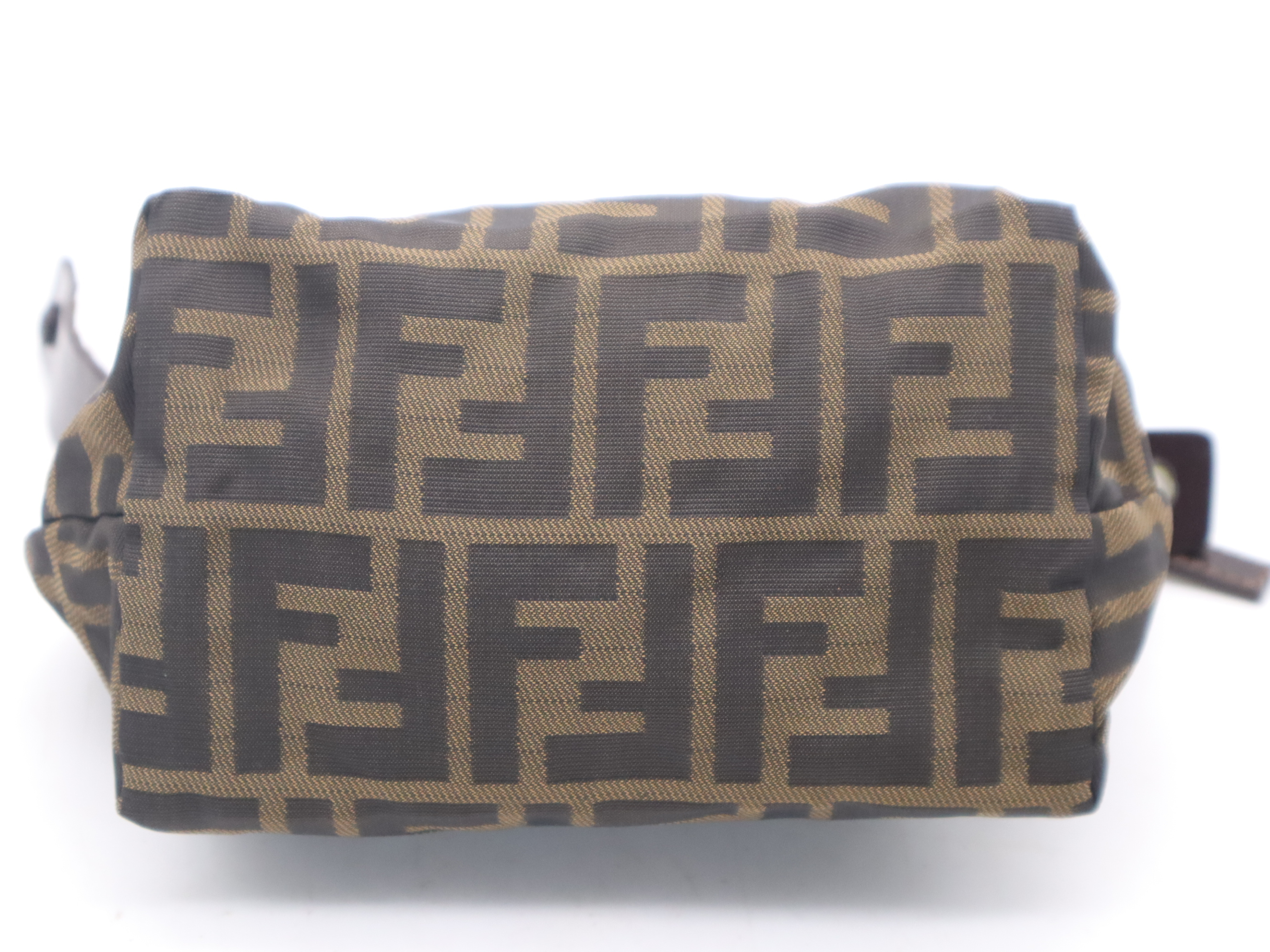 2319 Nylon Zucca Pouch 26540099 Pouch — view 4
