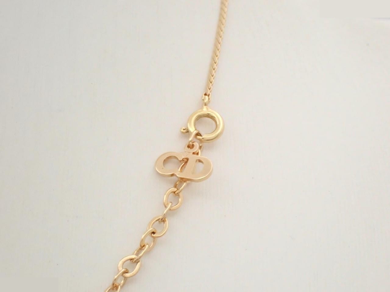 Other lines: Precious metals, necklaces, pendants — view 2